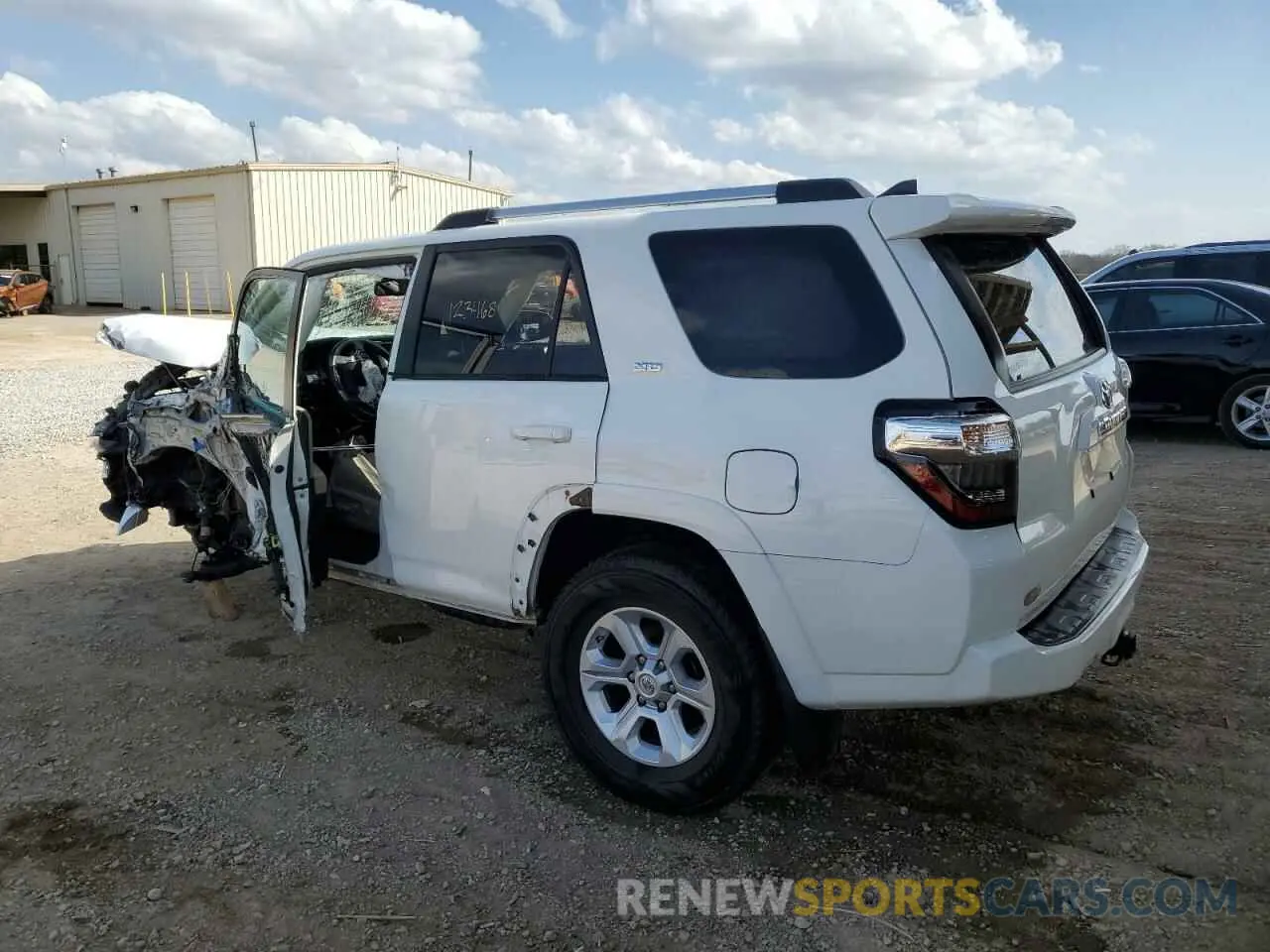 2 Photograph of a damaged car JTEBU5JR1L5815513 TOYOTA 4RUNNER 2020