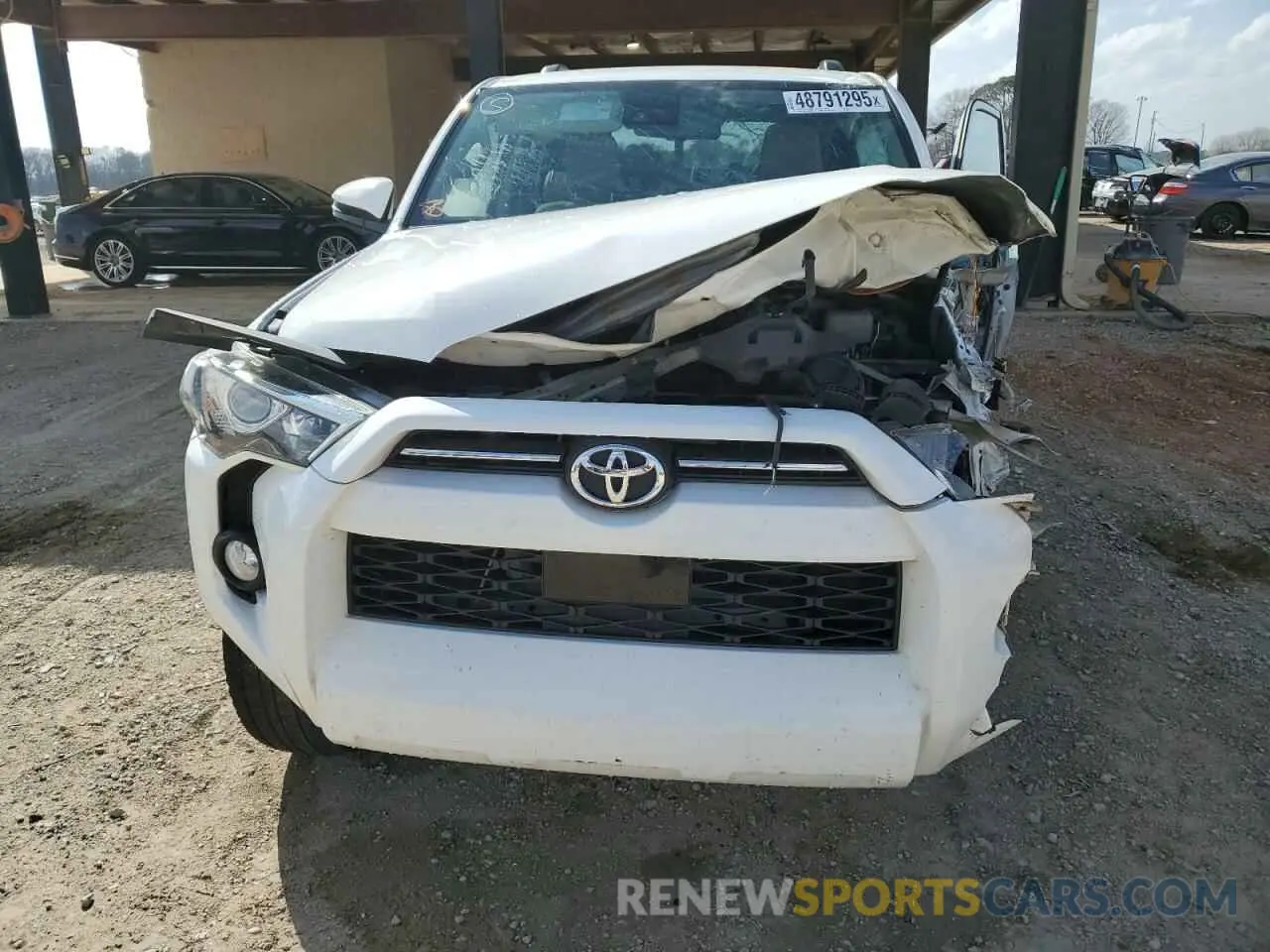 5 Photograph of a damaged car JTEBU5JR1L5815513 TOYOTA 4RUNNER 2020
