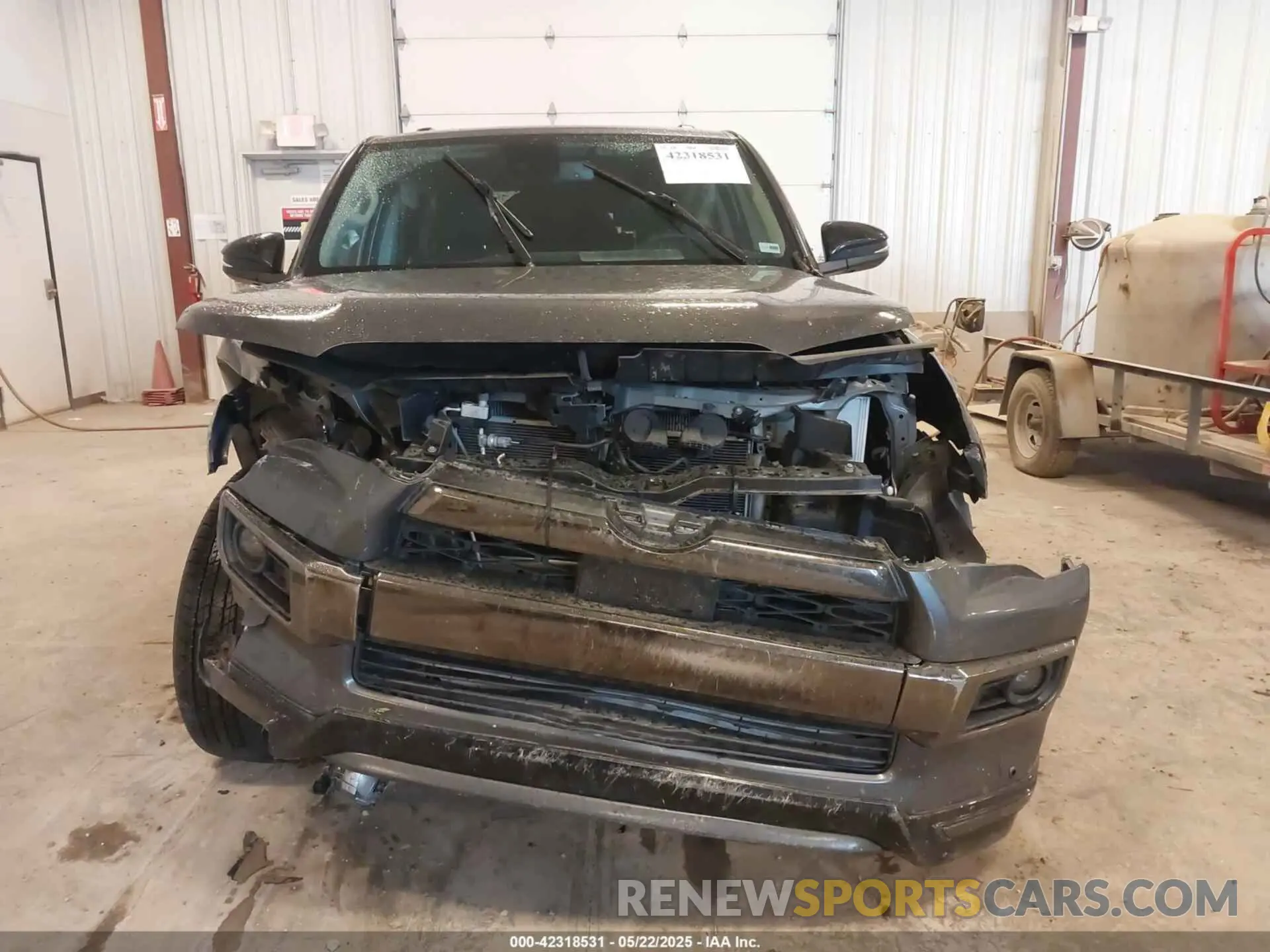 11 Photograph of a damaged car JTEBU5JR1L5815852 TOYOTA 4RUNNER 2020