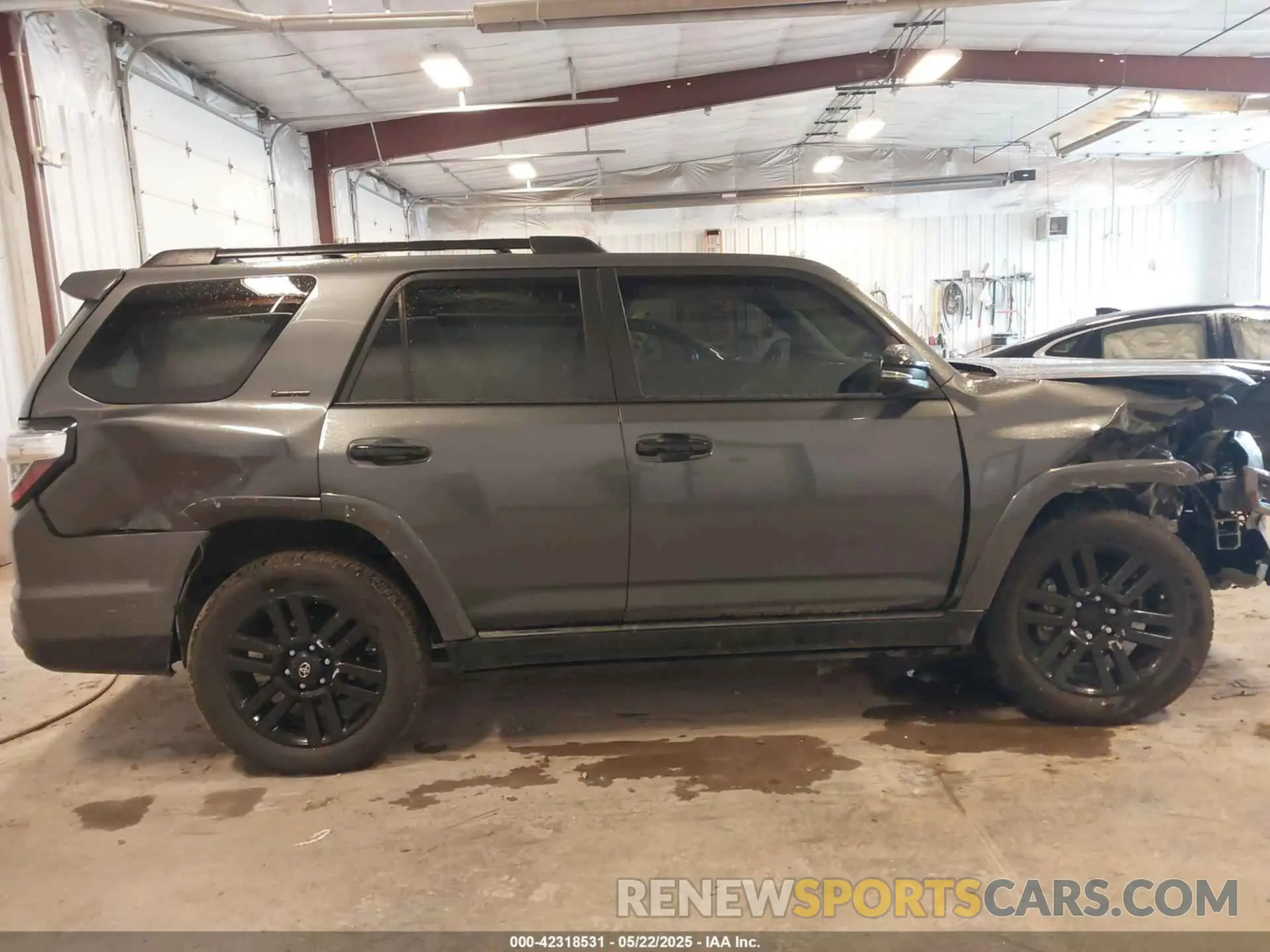 12 Photograph of a damaged car JTEBU5JR1L5815852 TOYOTA 4RUNNER 2020
