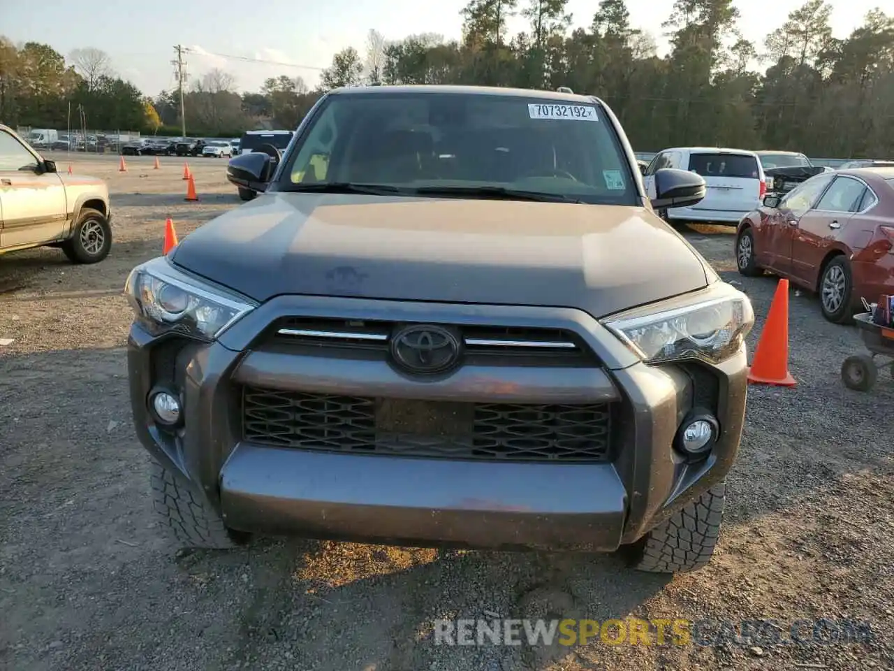 5 Photograph of a damaged car JTEBU5JR1L5818184 TOYOTA 4RUNNER 2020