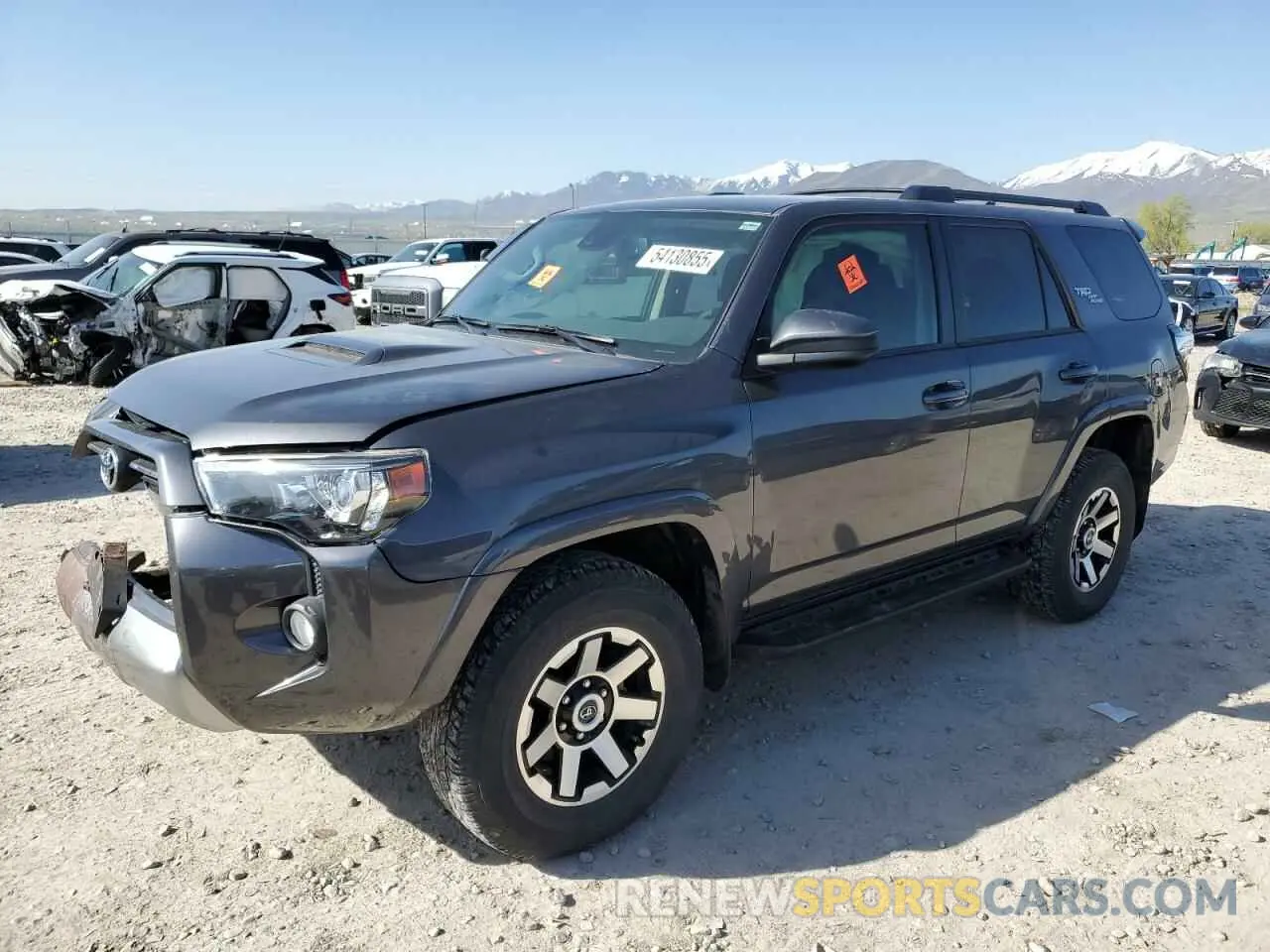 1 Photograph of a damaged car JTEBU5JR1L5833333 TOYOTA 4RUNNER 2020