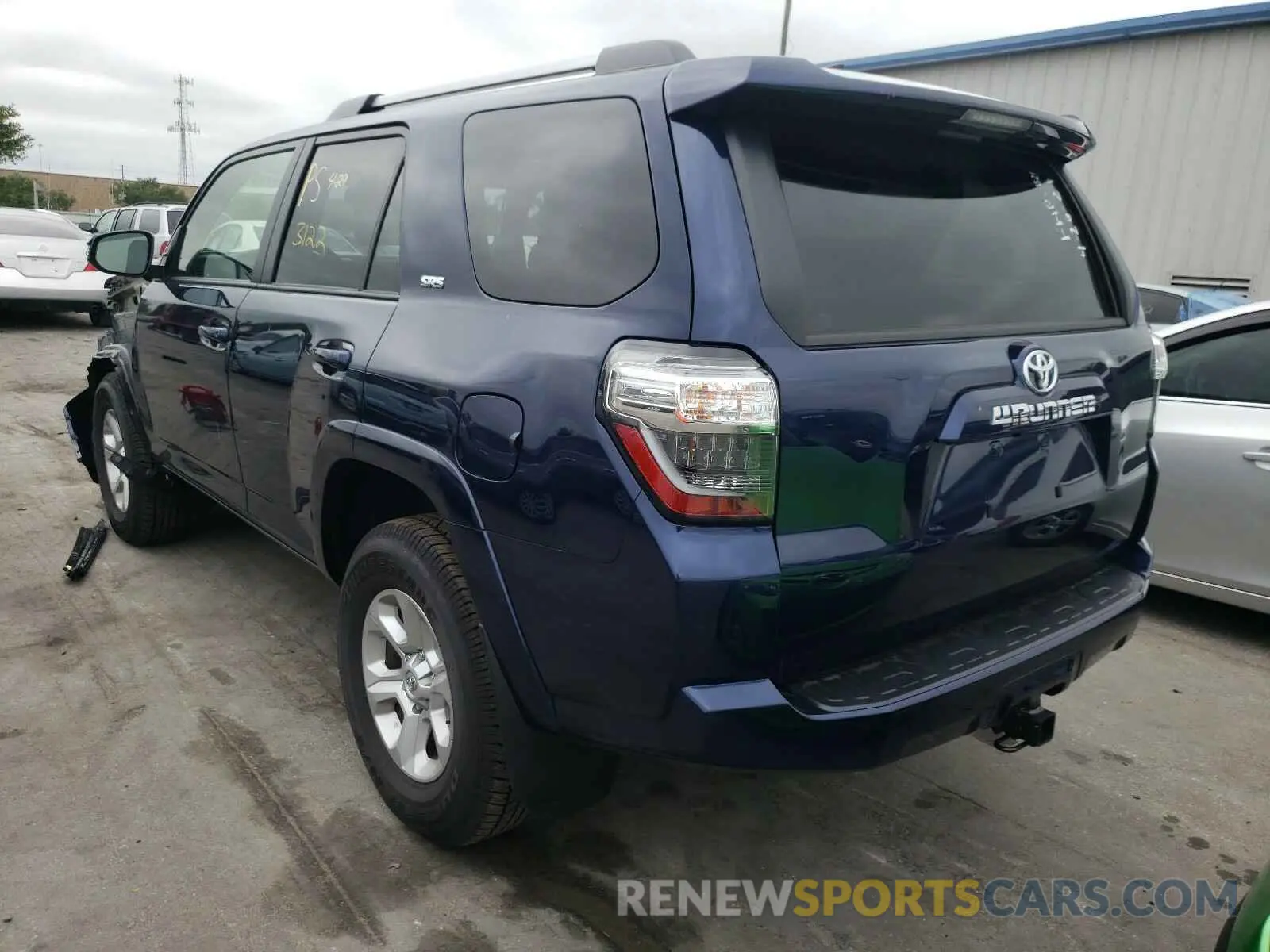 3 Photograph of a damaged car JTEBU5JR1L5835969 TOYOTA 4RUNNER 2020