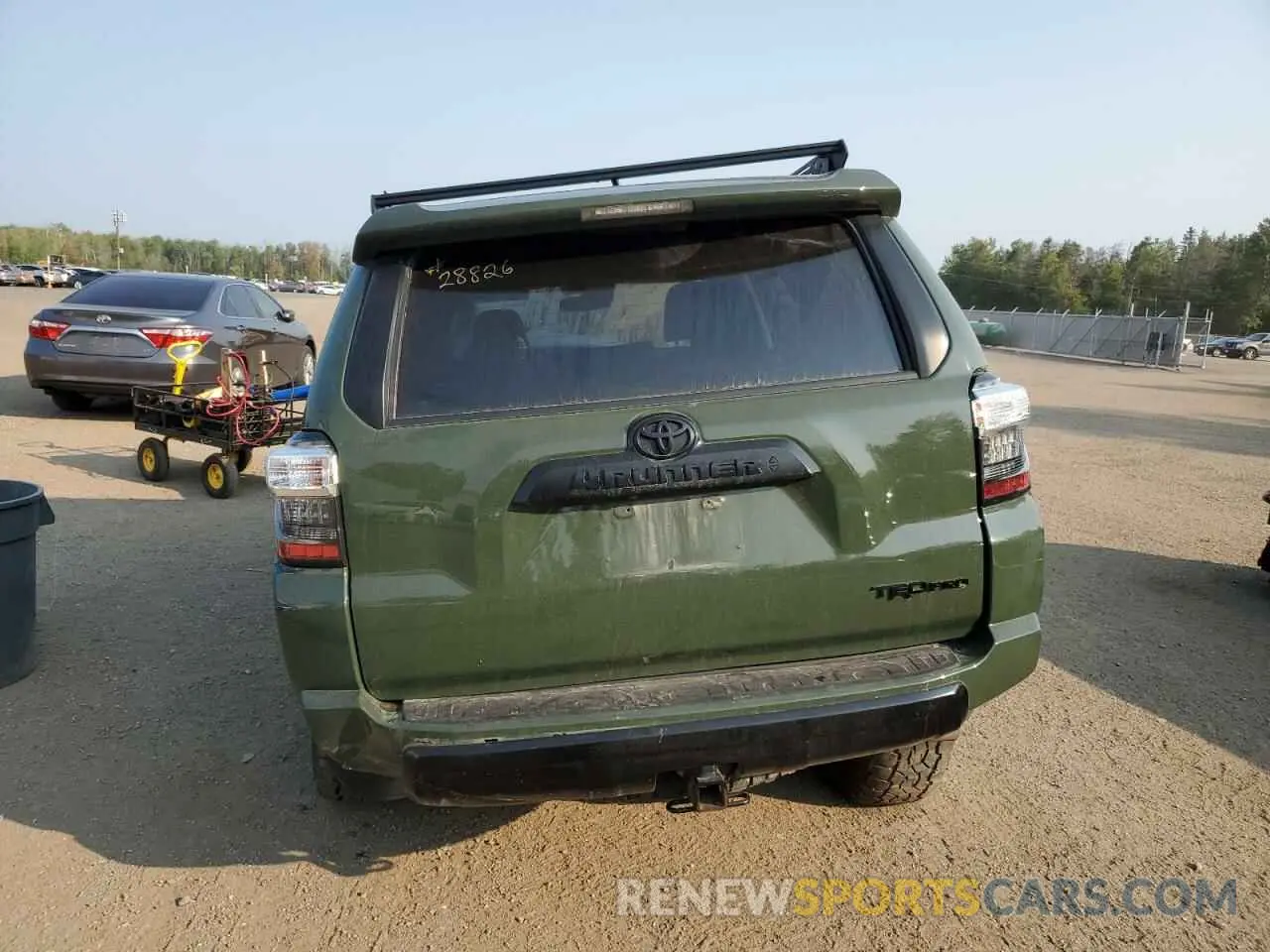 6 Photograph of a damaged car JTEBU5JR2L5737713 TOYOTA 4RUNNER 2020