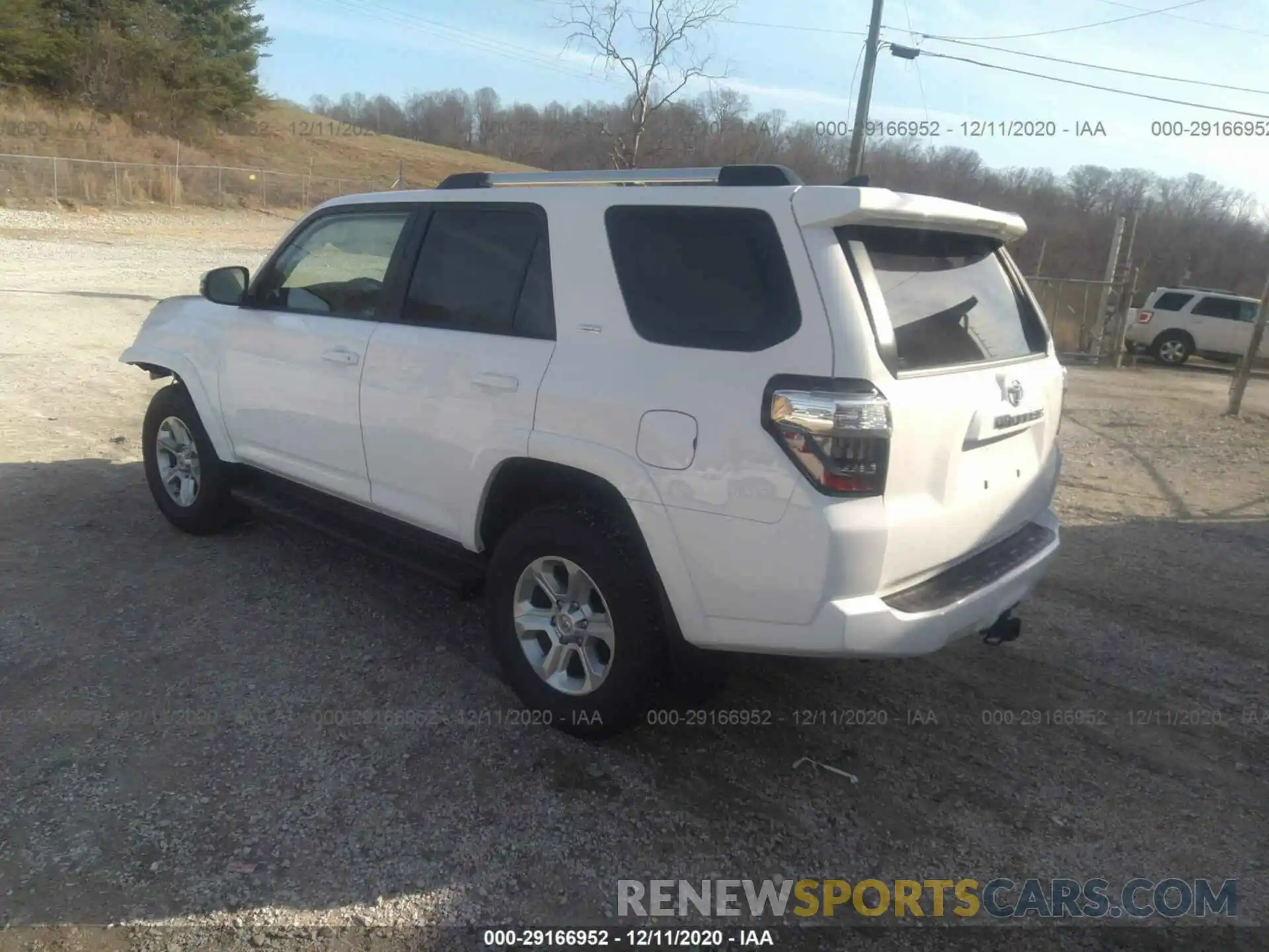 3 Photograph of a damaged car JTEBU5JR2L5738490 TOYOTA 4RUNNER 2020