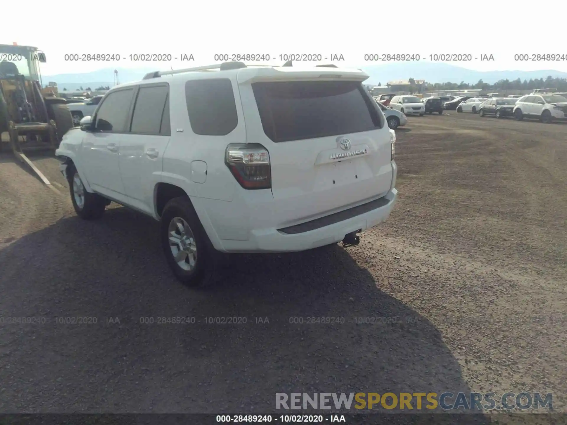 3 Photograph of a damaged car JTEBU5JR2L5740966 TOYOTA 4RUNNER 2020