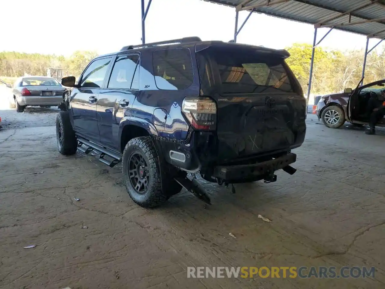 3 Photograph of a damaged car JTEBU5JR2L5750591 TOYOTA 4RUNNER 2020