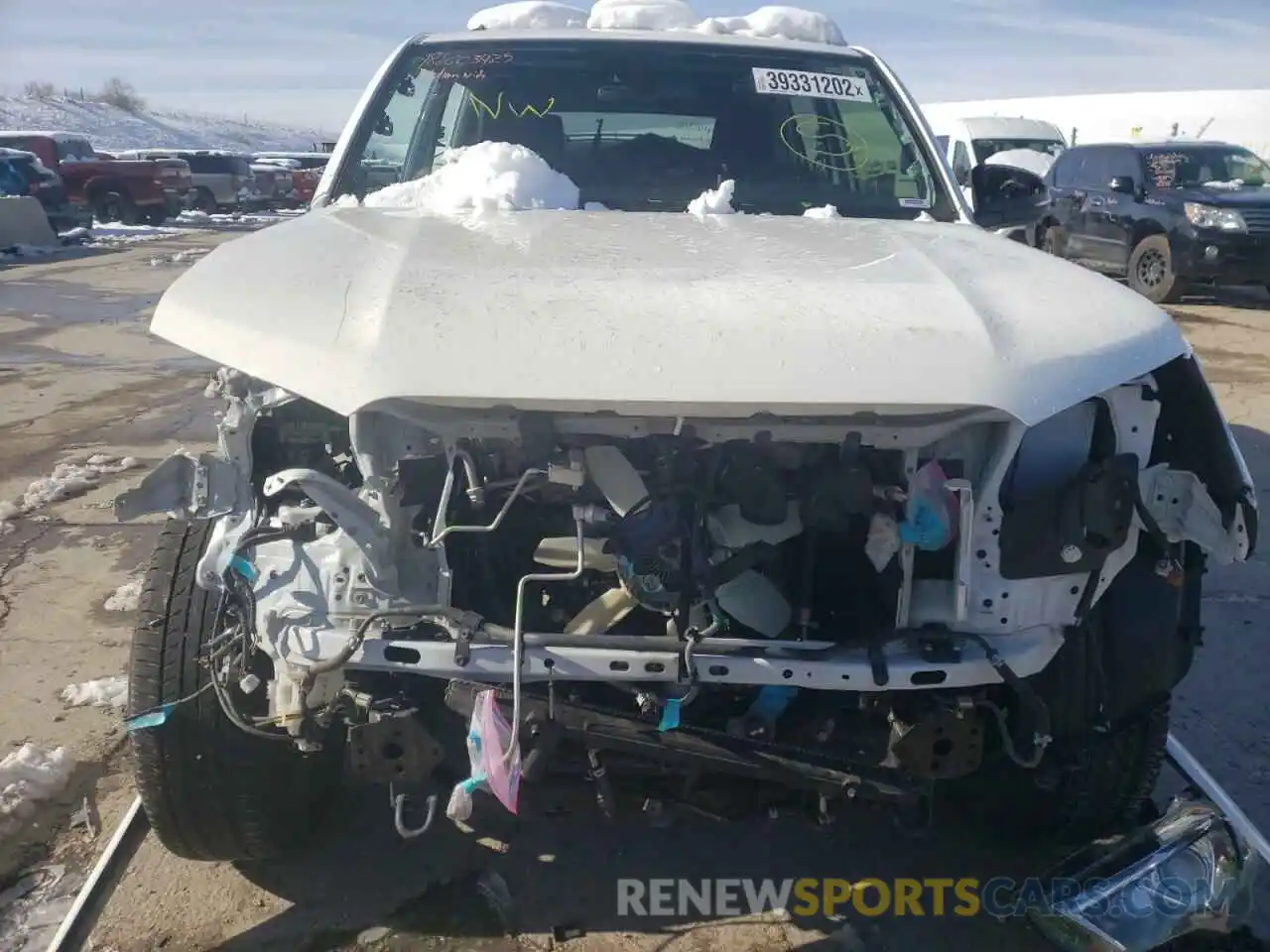 9 Photograph of a damaged car JTEBU5JR2L5751157 TOYOTA 4RUNNER 2020