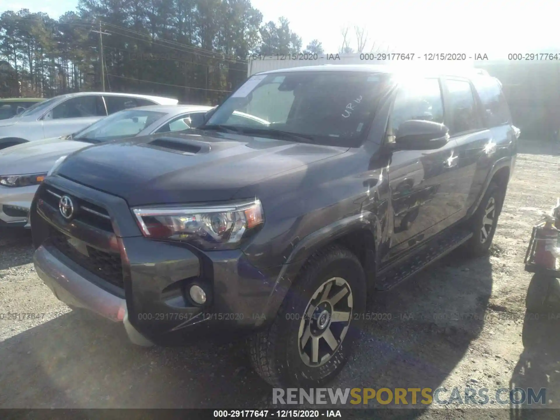 2 Photograph of a damaged car JTEBU5JR2L5752096 TOYOTA 4RUNNER 2020