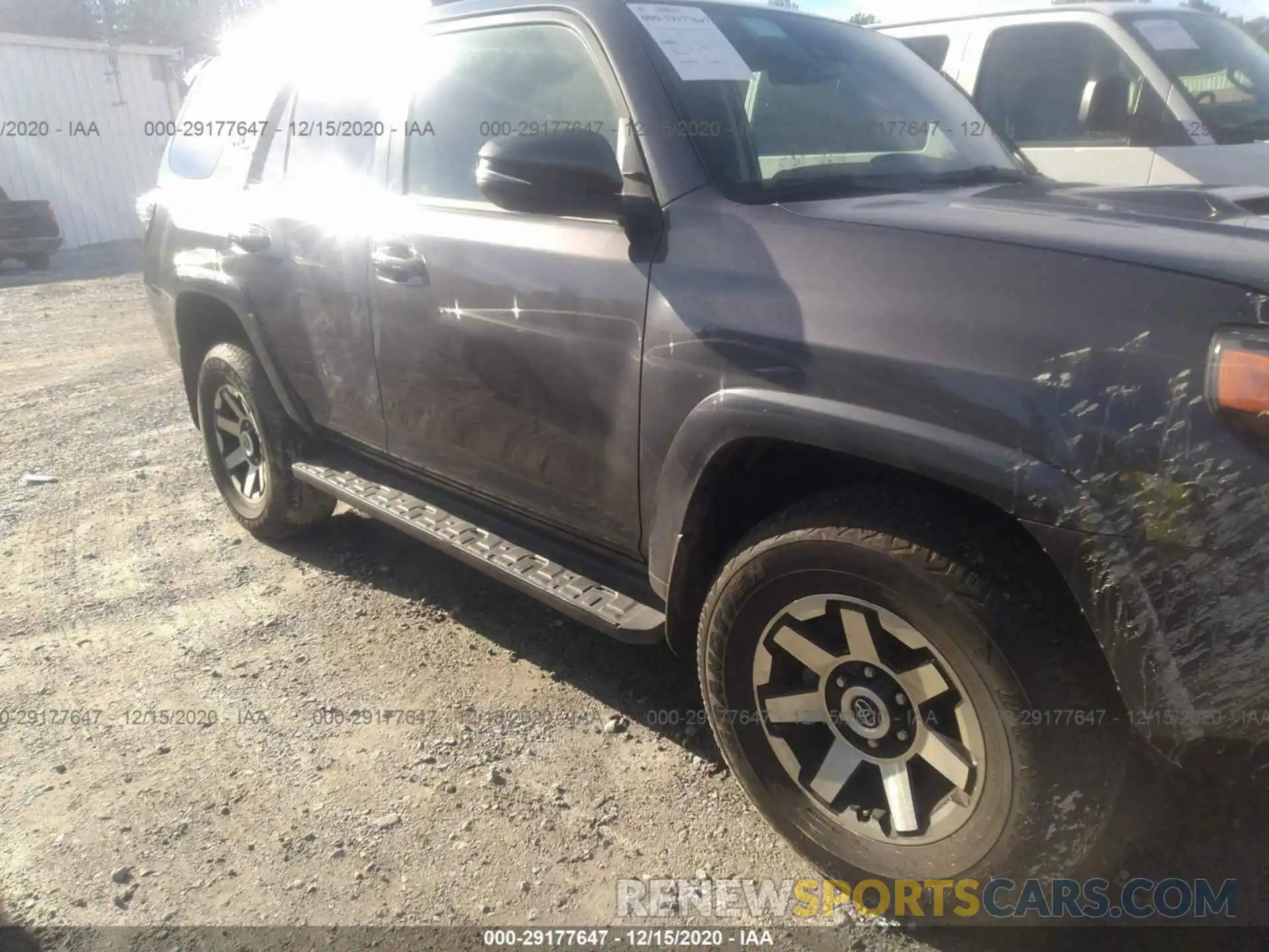 6 Photograph of a damaged car JTEBU5JR2L5752096 TOYOTA 4RUNNER 2020