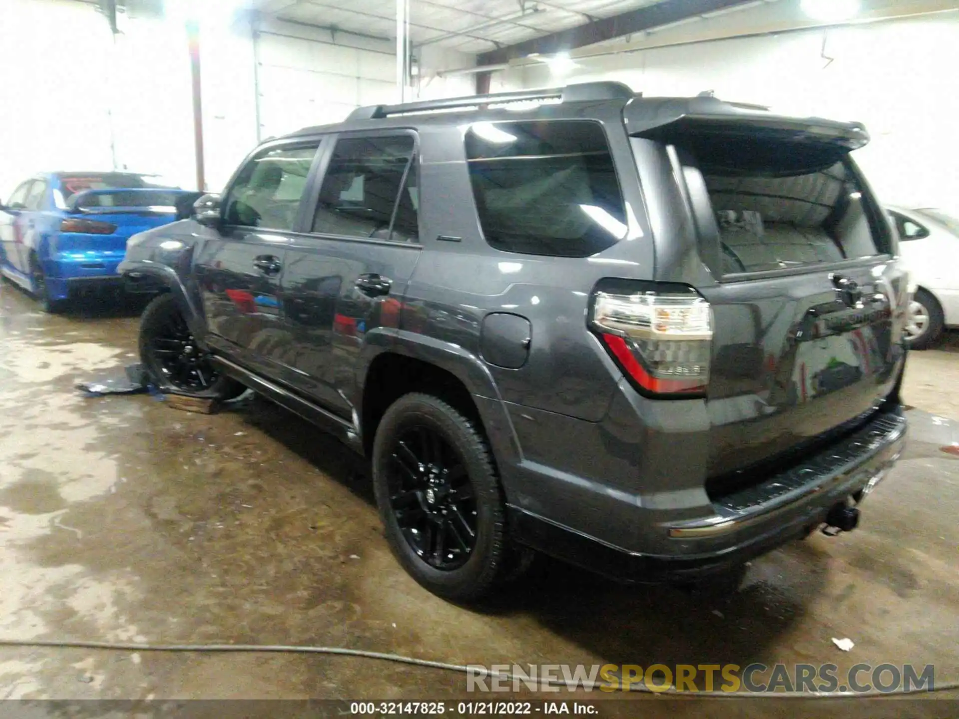 3 Photograph of a damaged car JTEBU5JR2L5764412 TOYOTA 4RUNNER 2020