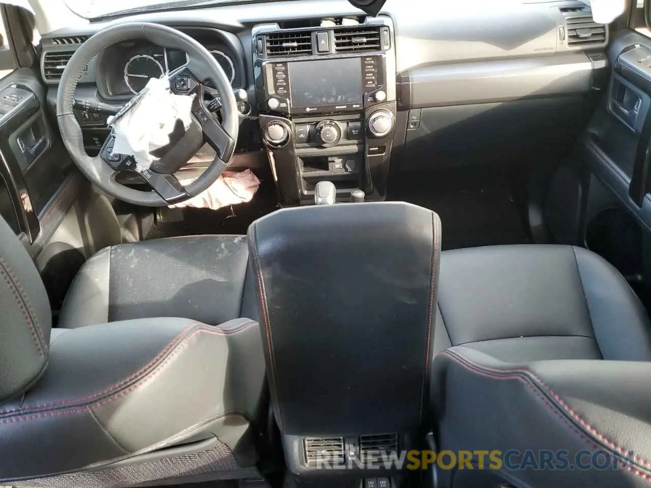 8 Photograph of a damaged car JTEBU5JR2L5784482 TOYOTA 4RUNNER 2020