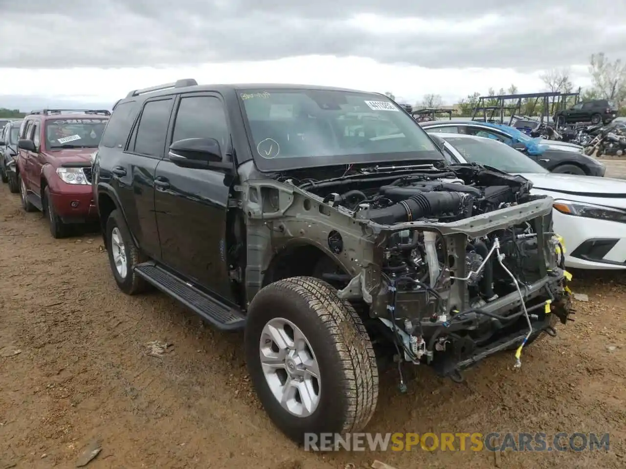 1 Photograph of a damaged car JTEBU5JR2L5802110 TOYOTA 4RUNNER 2020