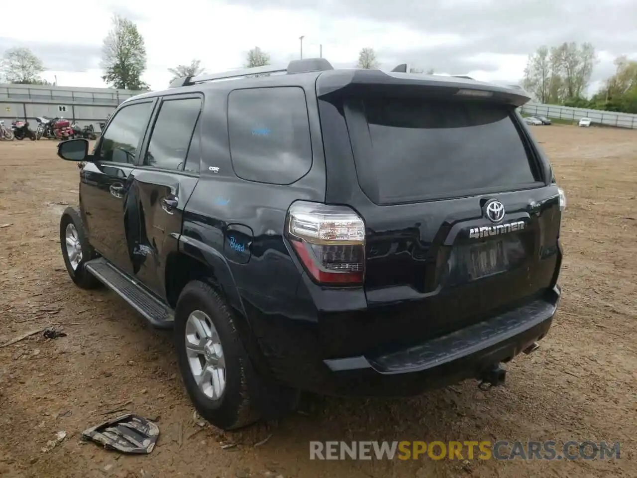 3 Photograph of a damaged car JTEBU5JR2L5802110 TOYOTA 4RUNNER 2020