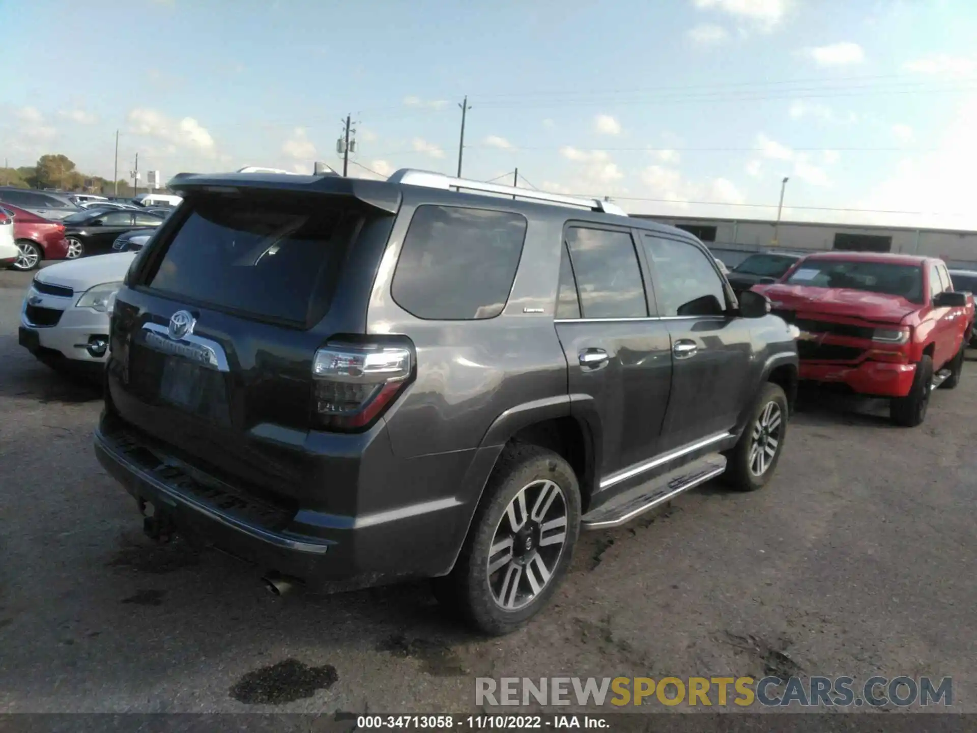 4 Photograph of a damaged car JTEBU5JR2L5805797 TOYOTA 4RUNNER 2020