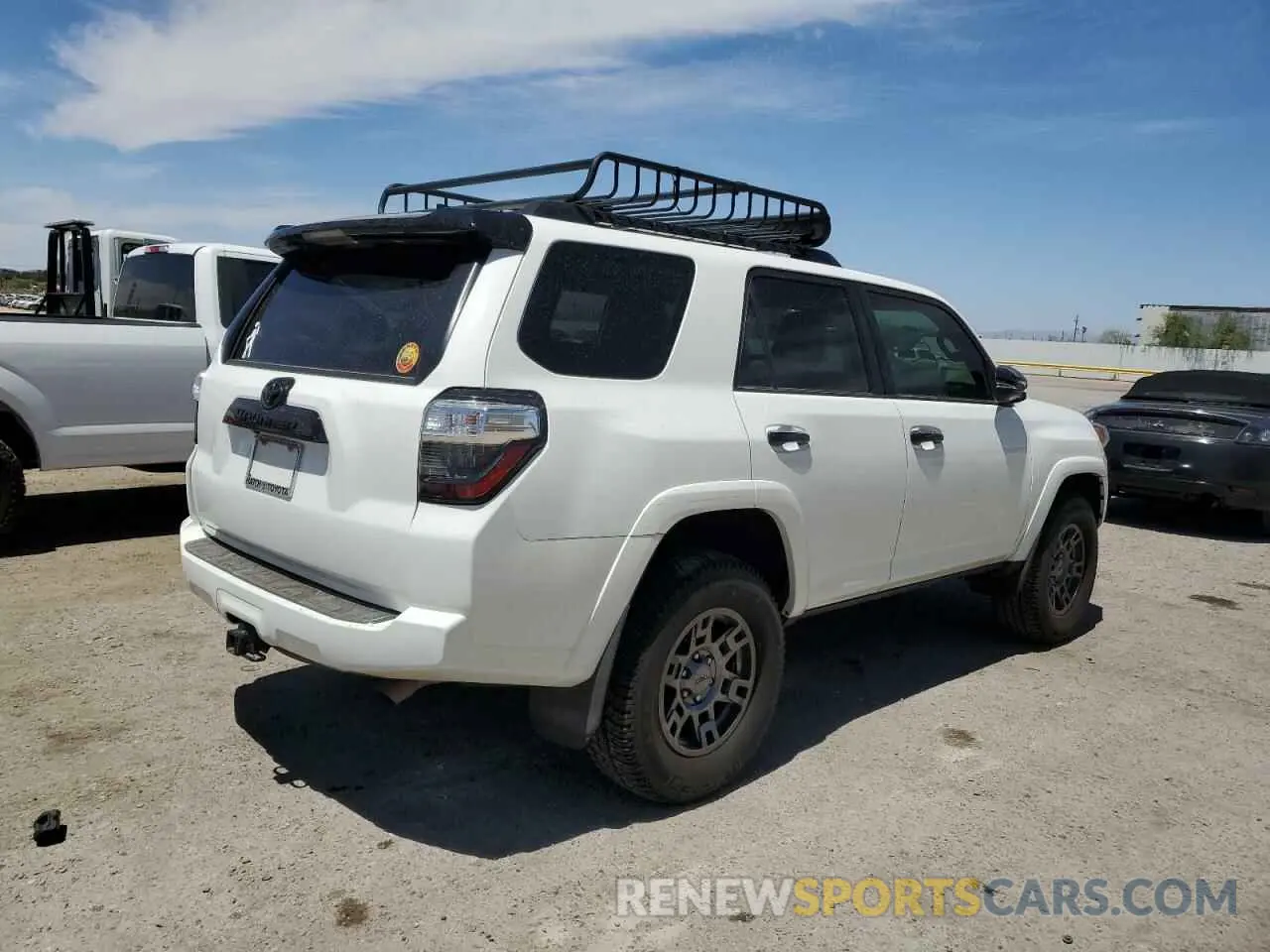 3 Photograph of a damaged car JTEBU5JR2L5808313 TOYOTA 4RUNNER 2020