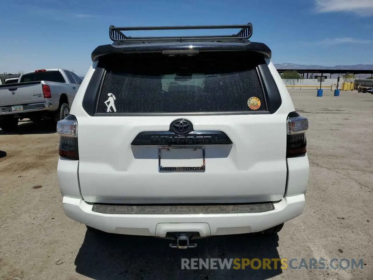 6 Photograph of a damaged car JTEBU5JR2L5808313 TOYOTA 4RUNNER 2020