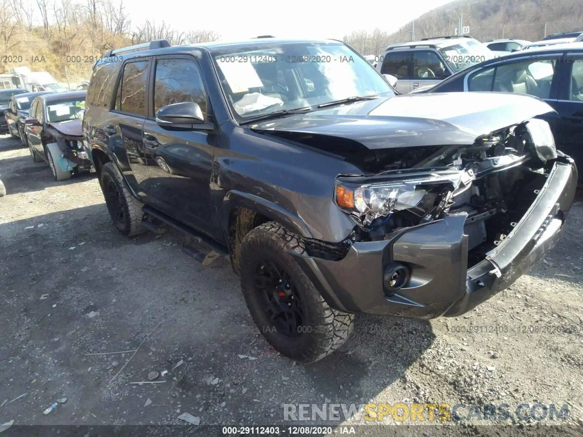 1 Photograph of a damaged car JTEBU5JR2L5809476 TOYOTA 4RUNNER 2020