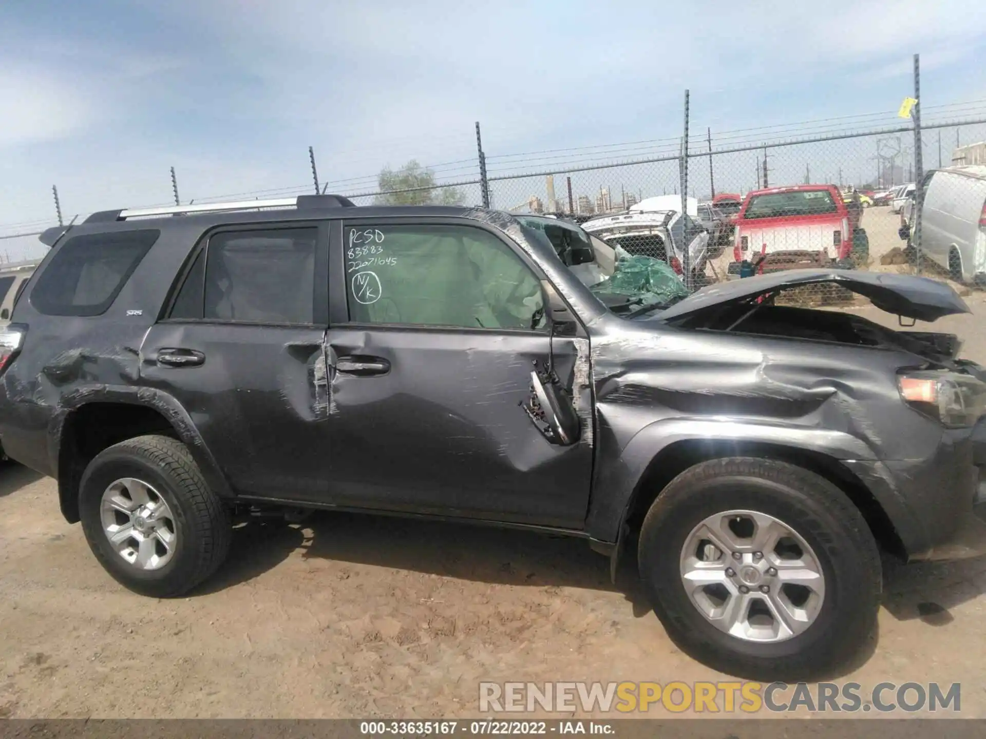 6 Photograph of a damaged car JTEBU5JR2L5836631 TOYOTA 4RUNNER 2020