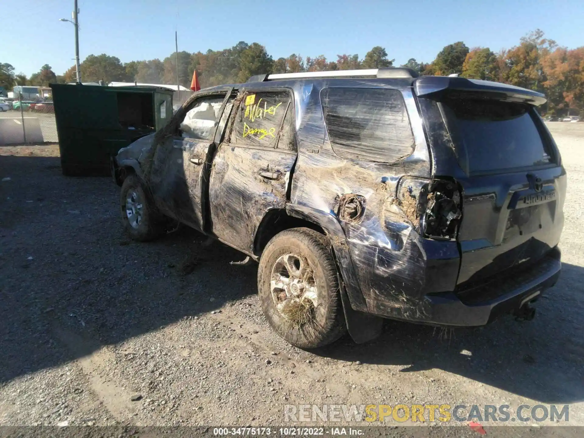 3 Photograph of a damaged car JTEBU5JR3L5765374 TOYOTA 4RUNNER 2020