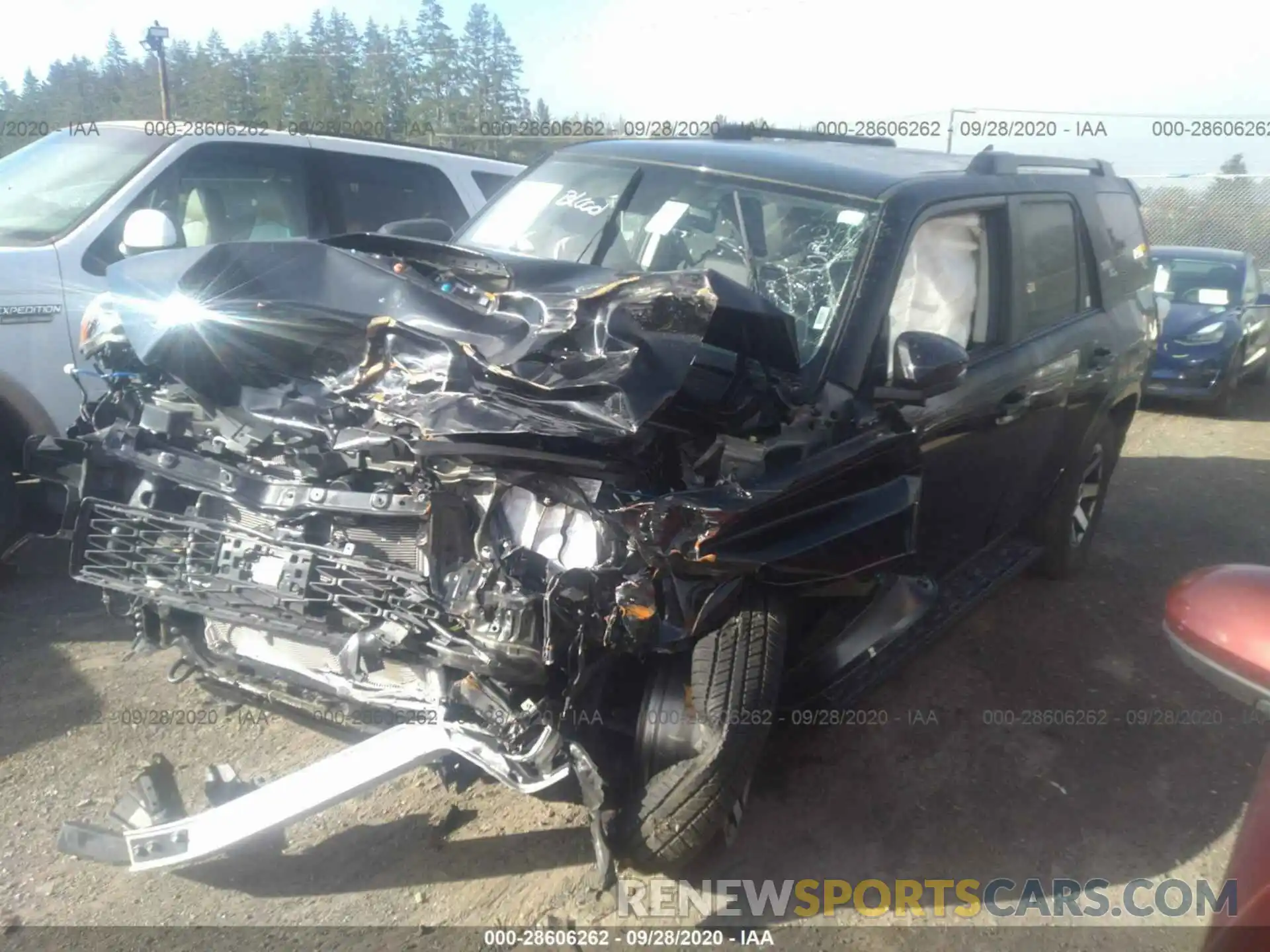 2 Photograph of a damaged car JTEBU5JR3L5777864 TOYOTA 4RUNNER 2020