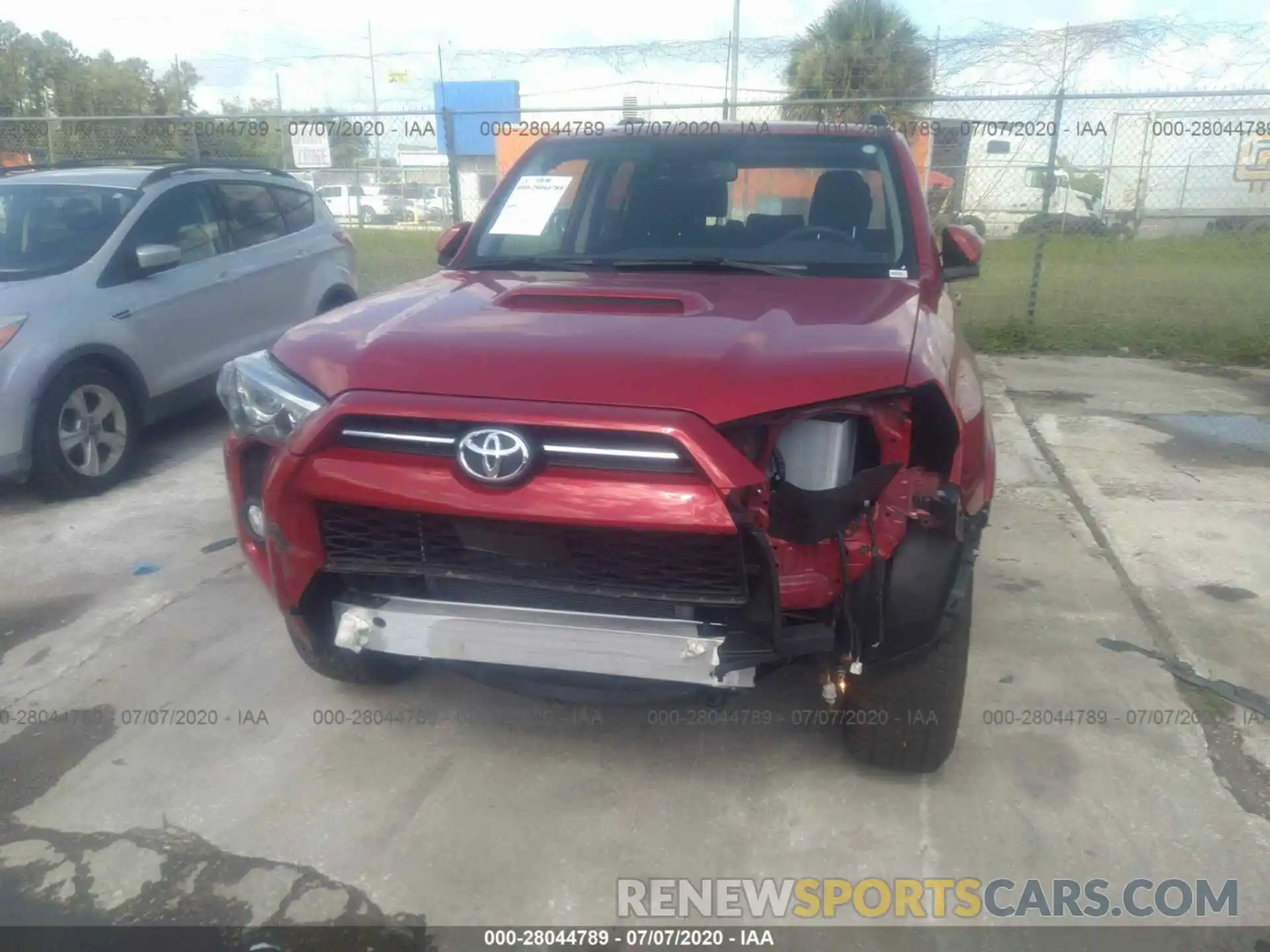 6 Photograph of a damaged car JTEBU5JR3L5783048 TOYOTA 4RUNNER 2020