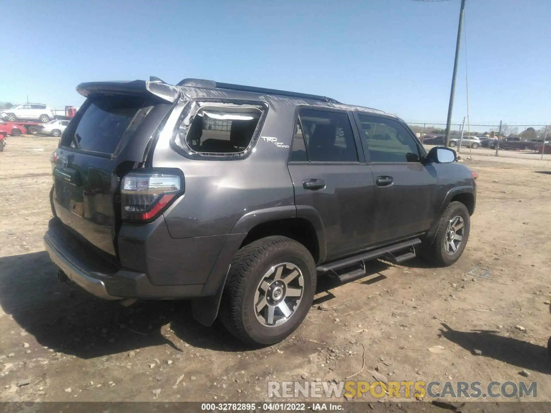 4 Photograph of a damaged car JTEBU5JR3L5790727 TOYOTA 4RUNNER 2020