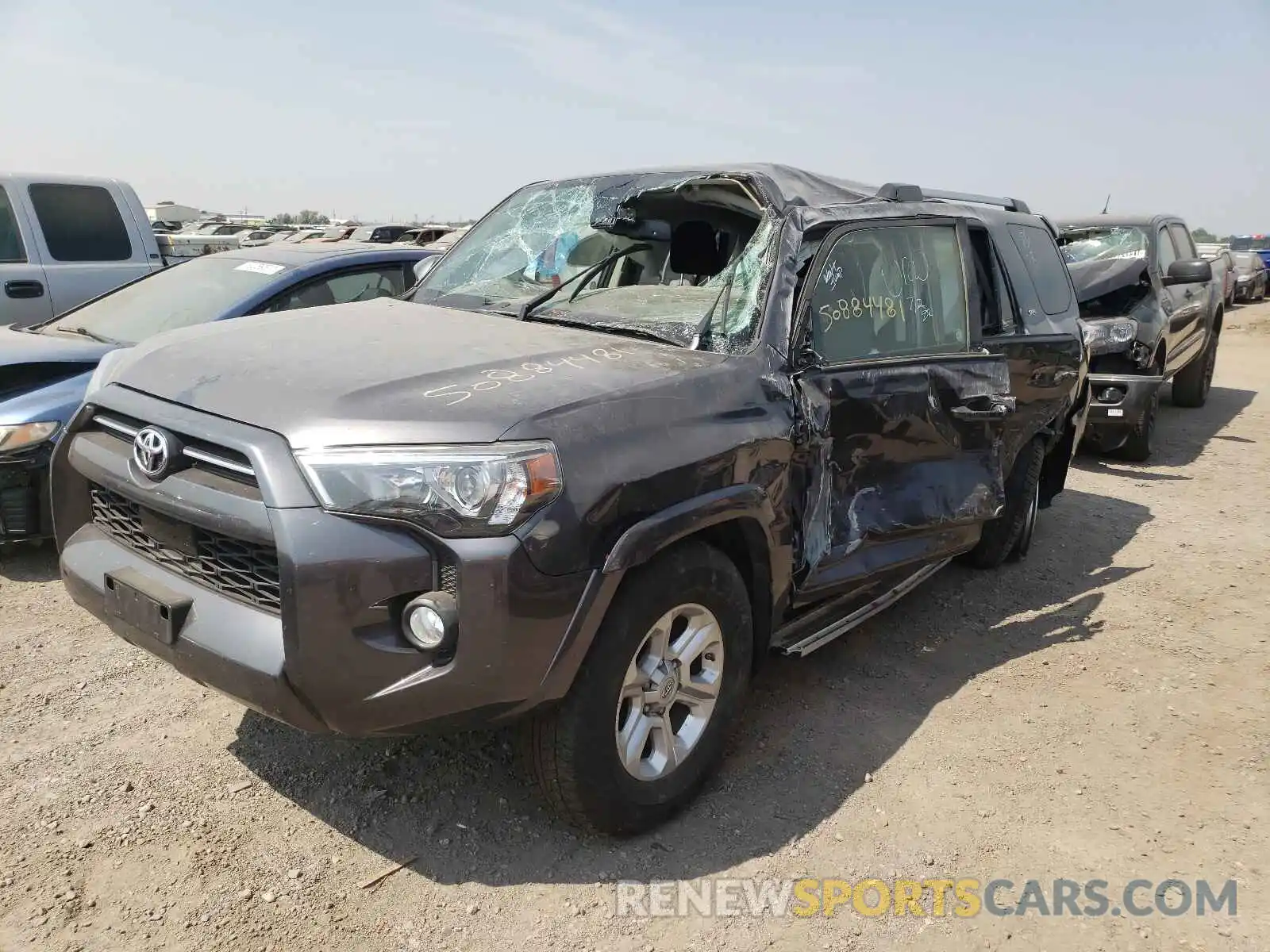 2 Photograph of a damaged car JTEBU5JR3L5792610 TOYOTA 4RUNNER 2020