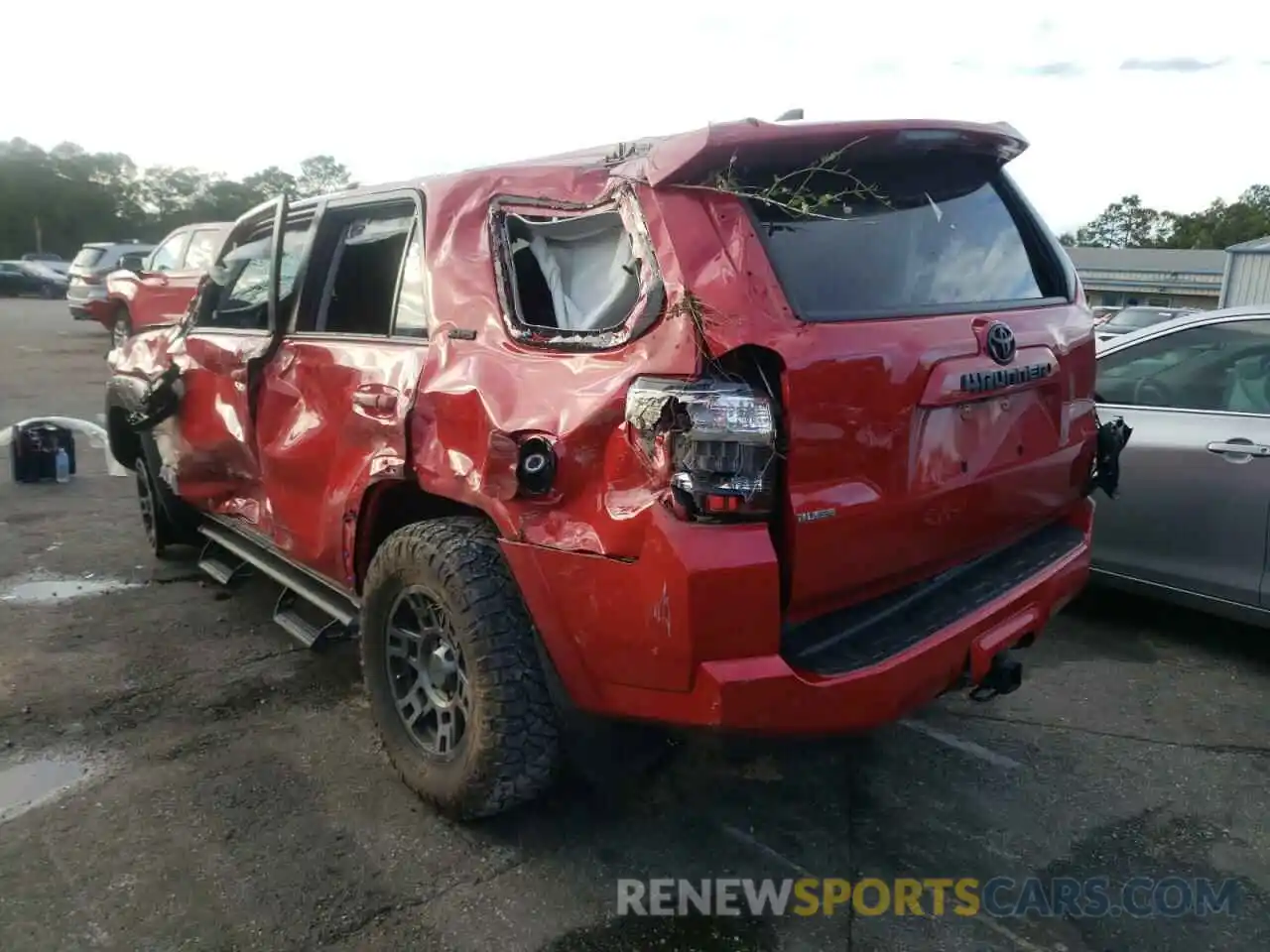 3 Photograph of a damaged car JTEBU5JR3L5796544 TOYOTA 4RUNNER 2020