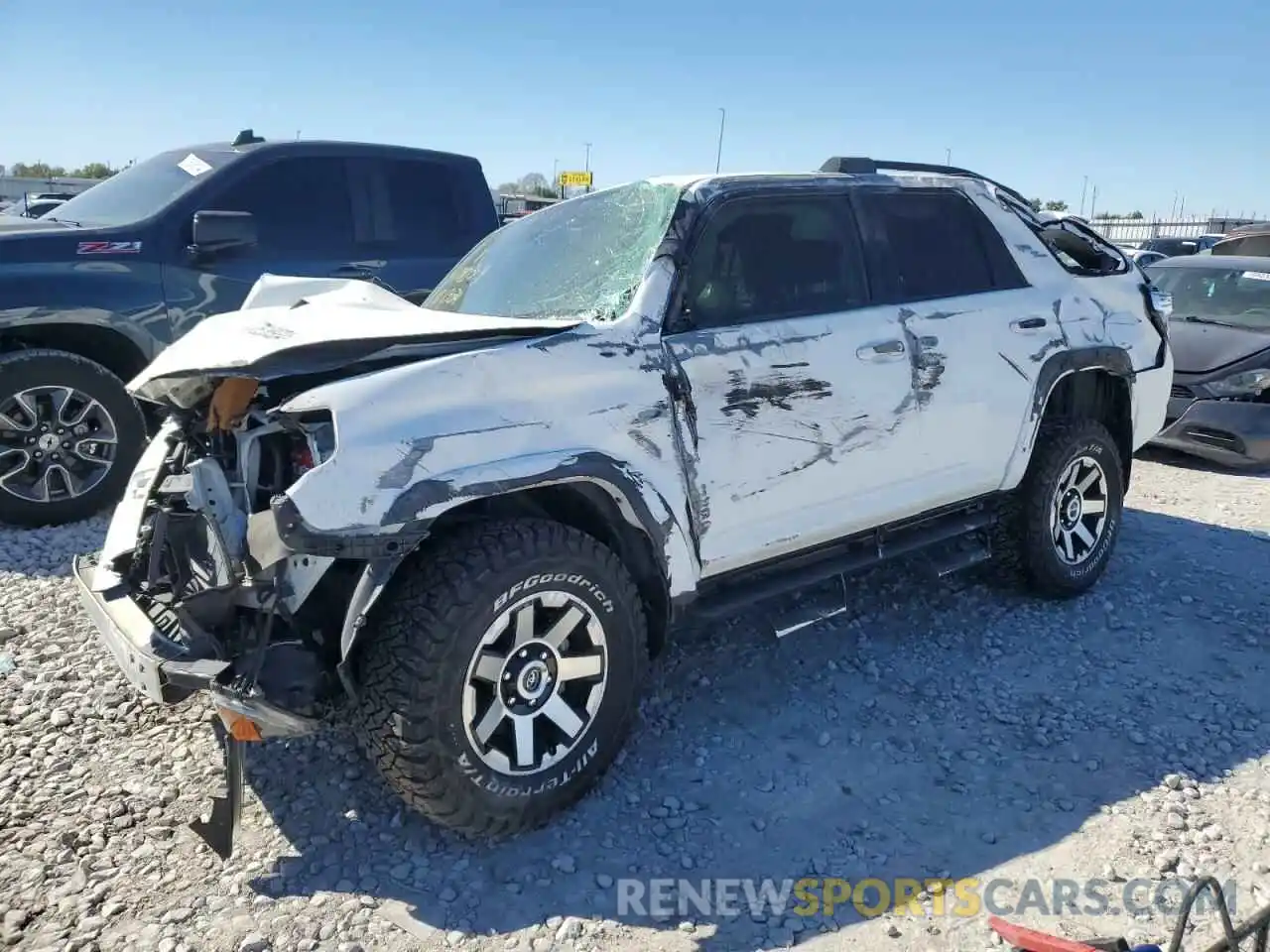 1 Photograph of a damaged car JTEBU5JR3L5800091 TOYOTA 4RUNNER 2020