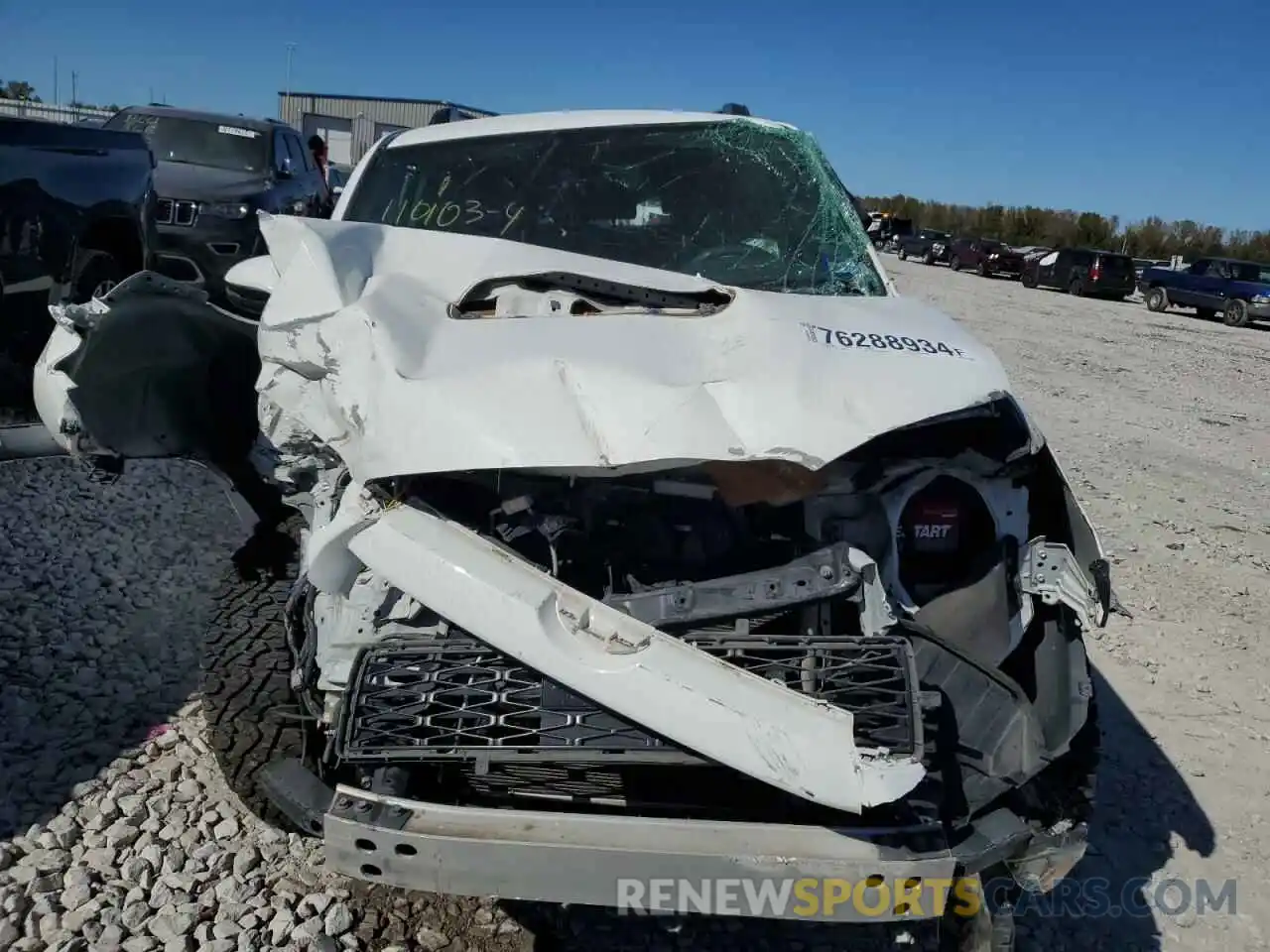 5 Photograph of a damaged car JTEBU5JR3L5800091 TOYOTA 4RUNNER 2020