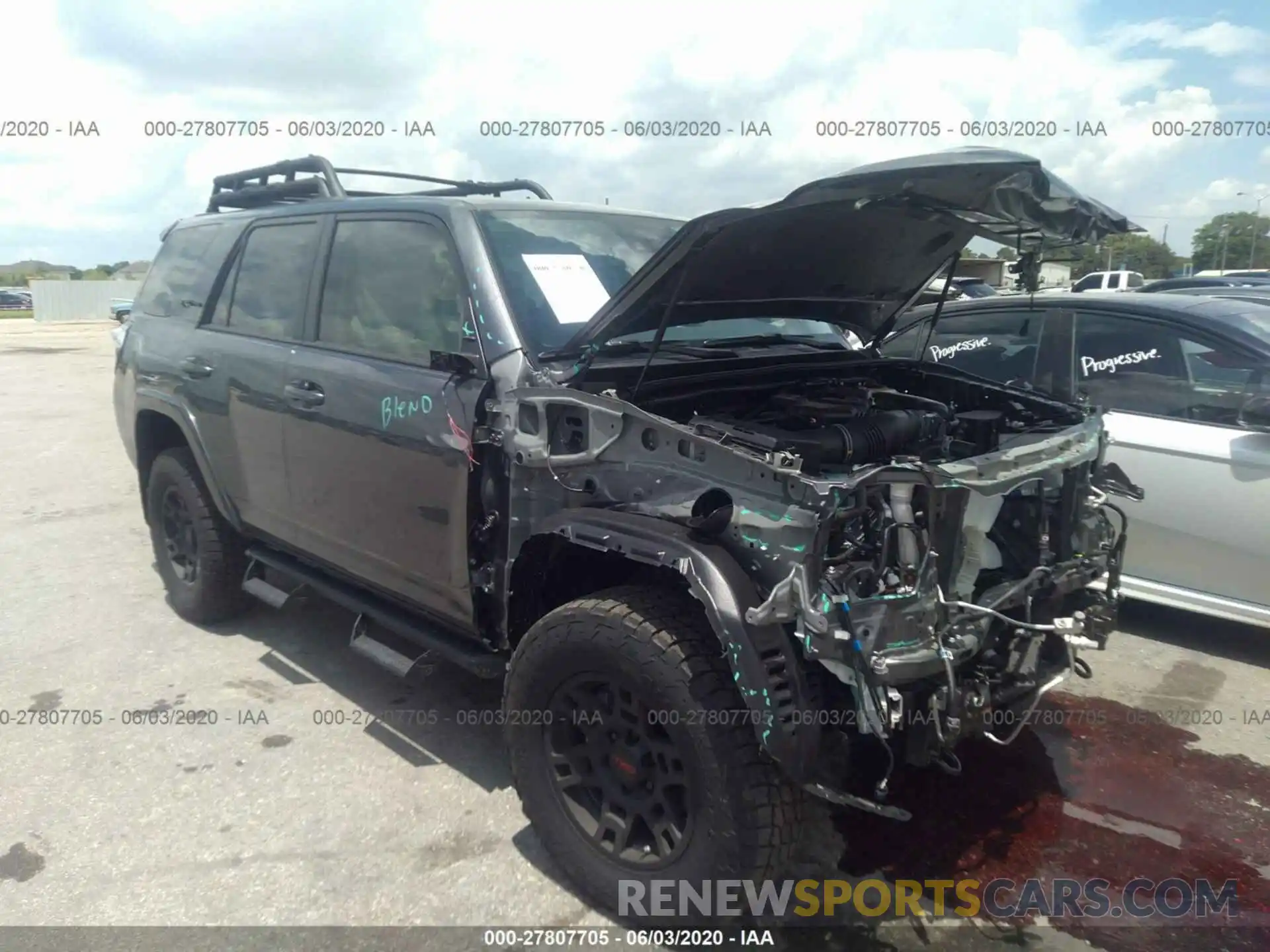 1 Photograph of a damaged car JTEBU5JR3L5803587 TOYOTA 4RUNNER 2020