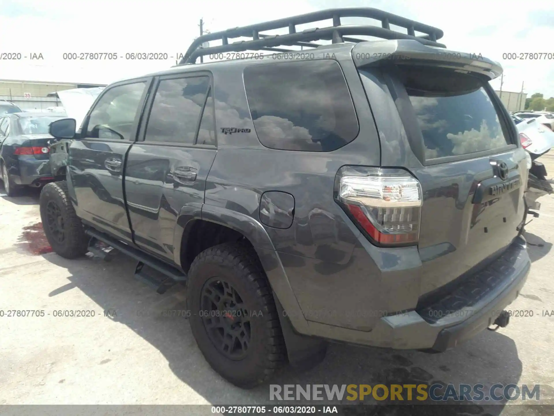 3 Photograph of a damaged car JTEBU5JR3L5803587 TOYOTA 4RUNNER 2020