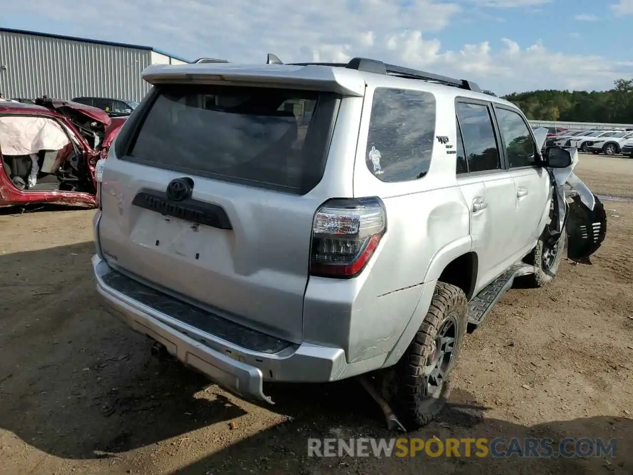 4 Photograph of a damaged car JTEBU5JR3L5805033 TOYOTA 4RUNNER 2020