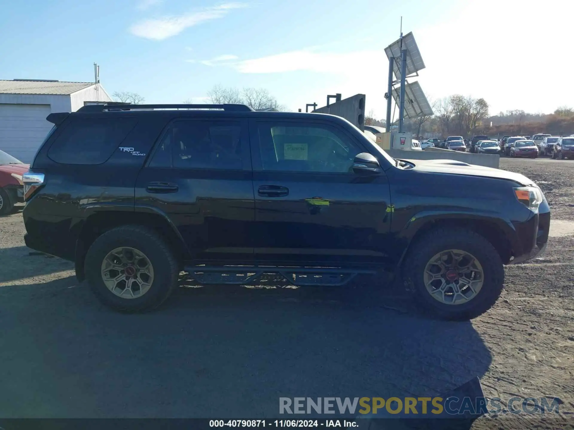 13 Photograph of a damaged car JTEBU5JR3L5808711 TOYOTA 4RUNNER 2020