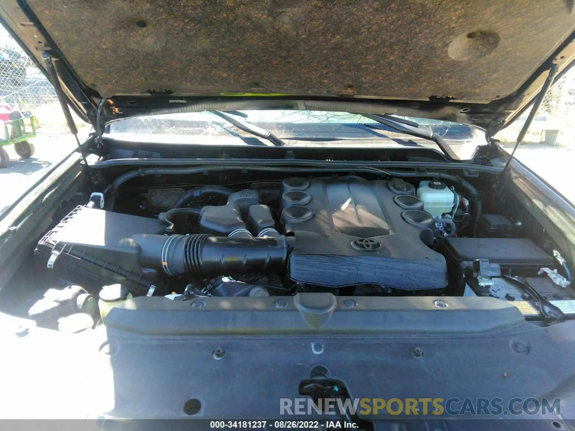 10 Photograph of a damaged car JTEBU5JR3L5828134 TOYOTA 4RUNNER 2020