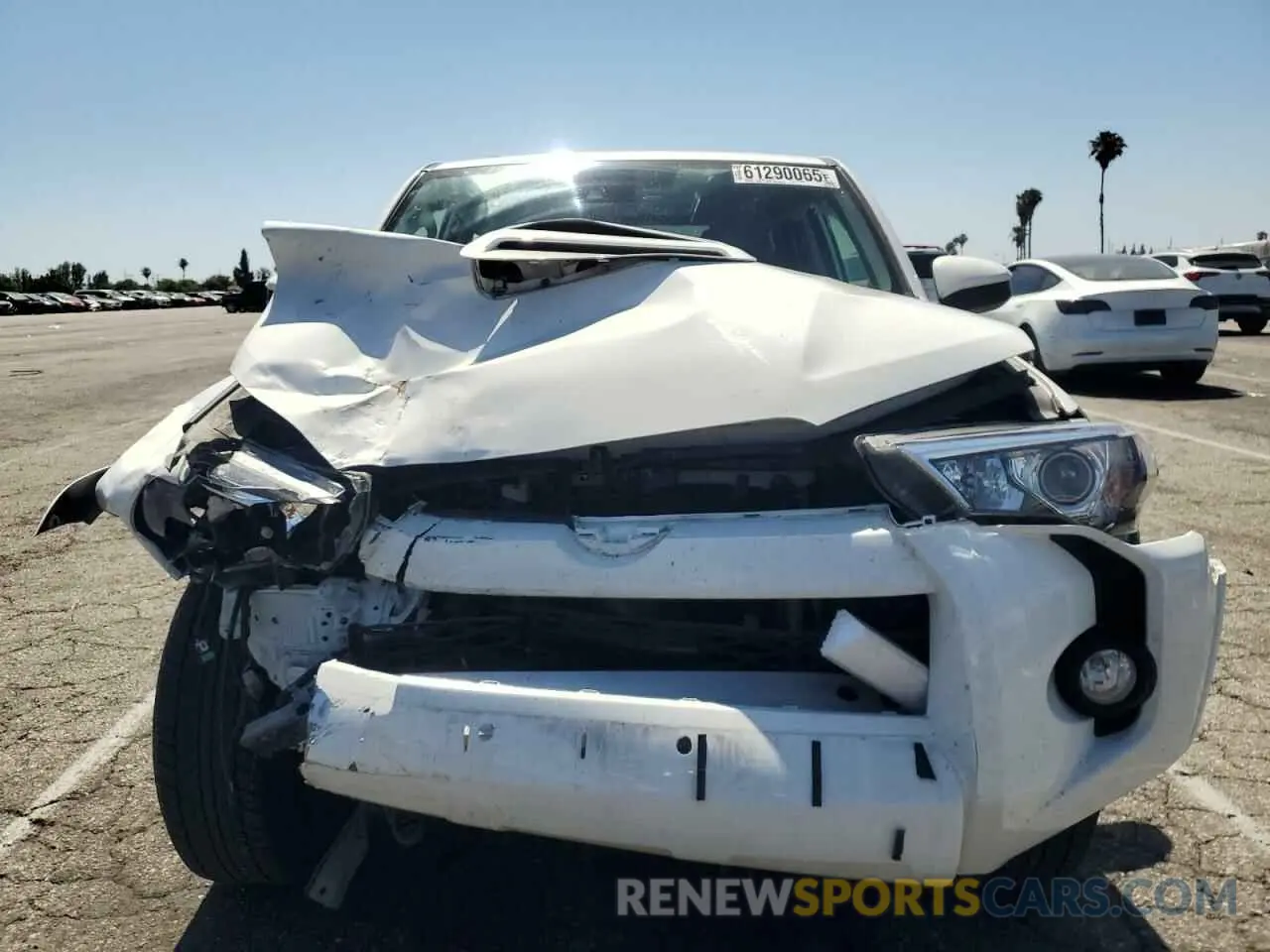 5 Photograph of a damaged car JTEBU5JR4L5738300 TOYOTA 4RUNNER 2020
