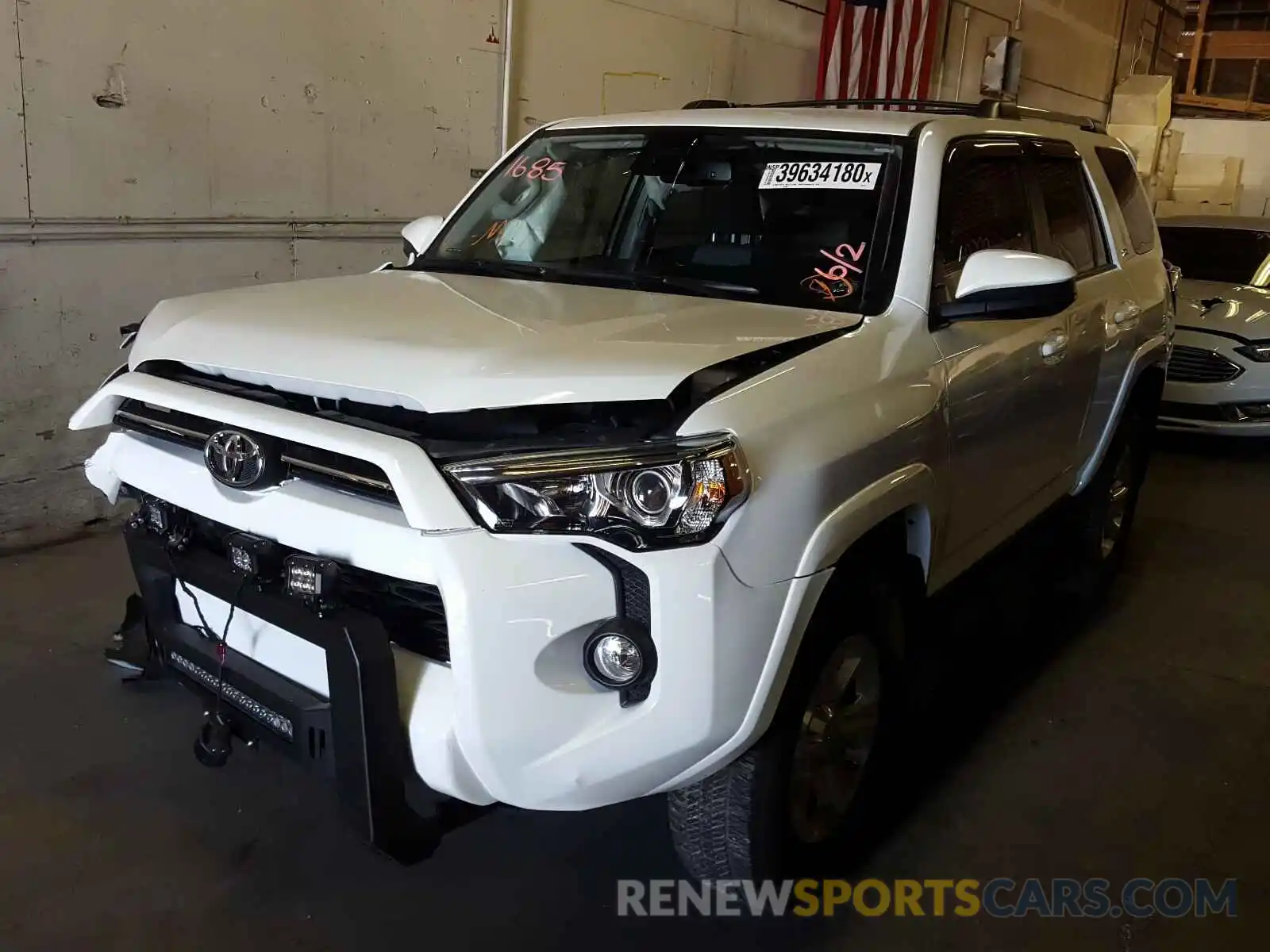 2 Photograph of a damaged car JTEBU5JR4L5742511 TOYOTA 4RUNNER 2020