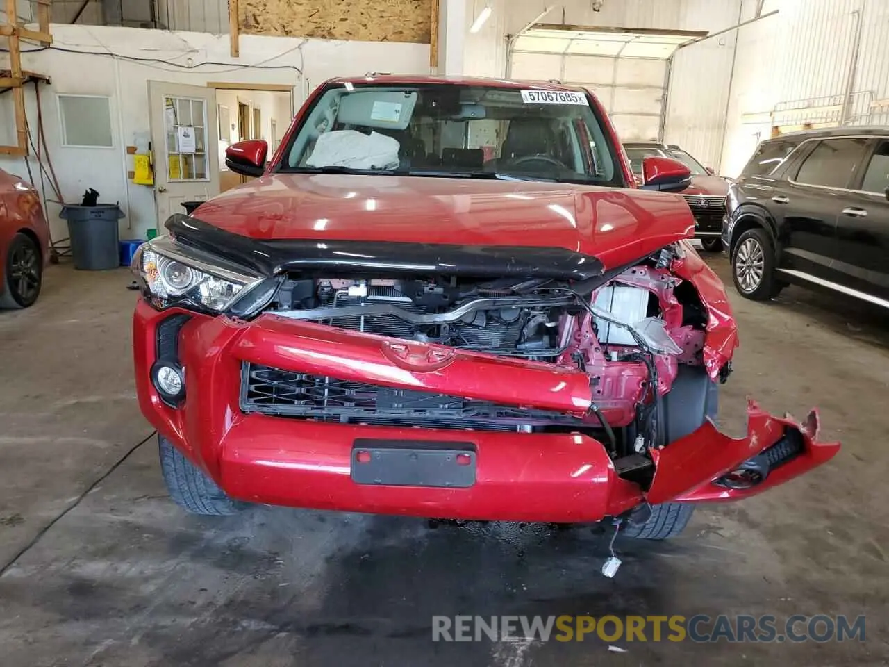 5 Photograph of a damaged car JTEBU5JR4L5743416 TOYOTA 4RUNNER 2020
