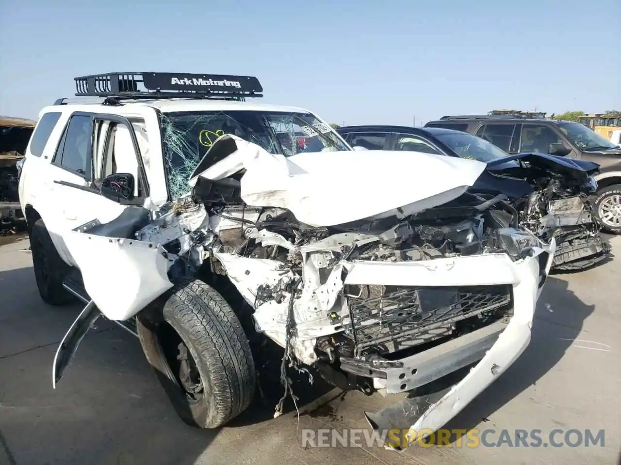 1 Photograph of a damaged car JTEBU5JR4L5749832 TOYOTA 4RUNNER 2020