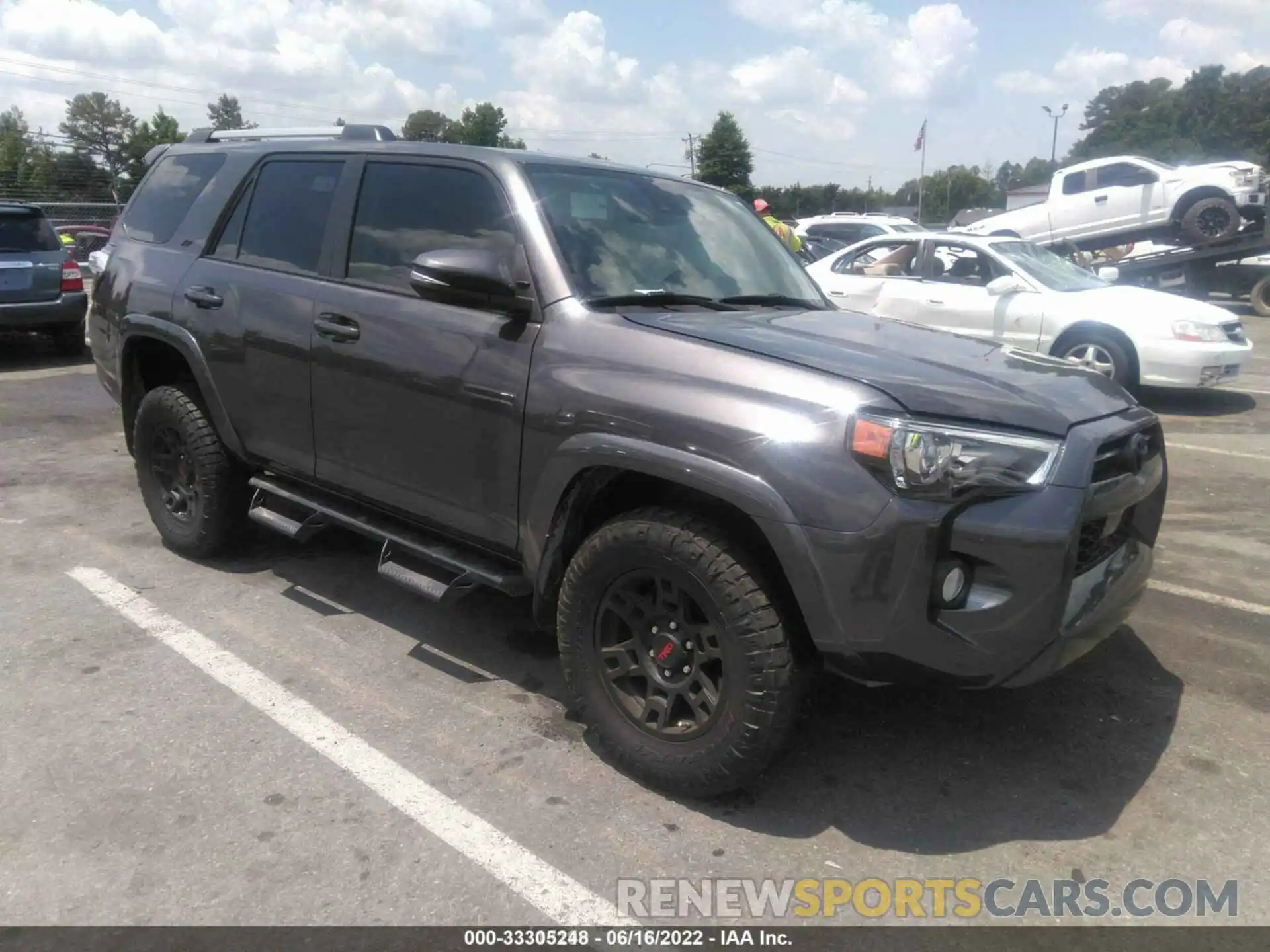 1 Photograph of a damaged car JTEBU5JR4L5755078 TOYOTA 4RUNNER 2020