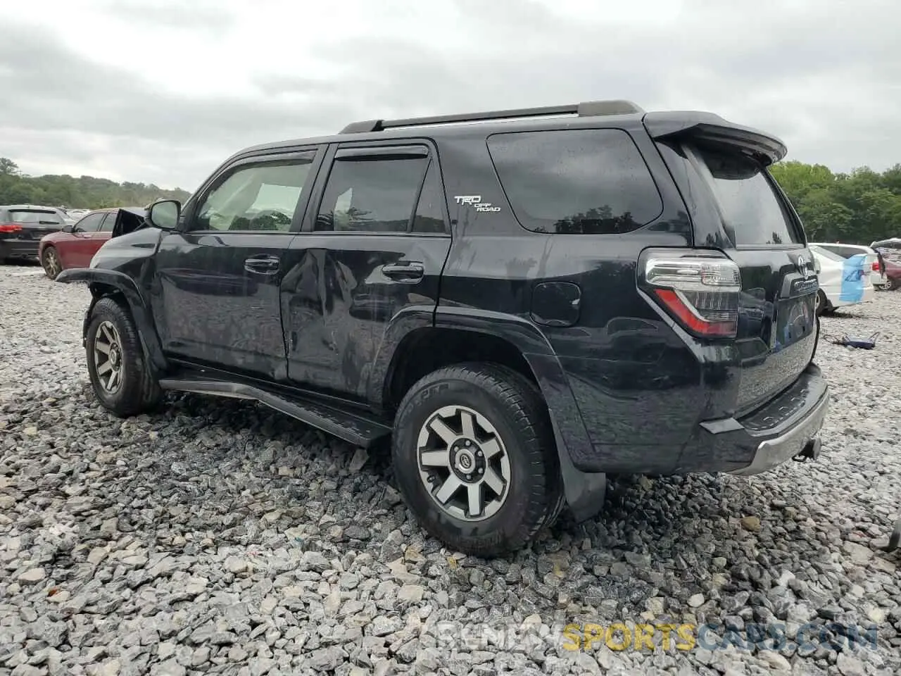 2 Photograph of a damaged car JTEBU5JR4L5782815 TOYOTA 4RUNNER 2020