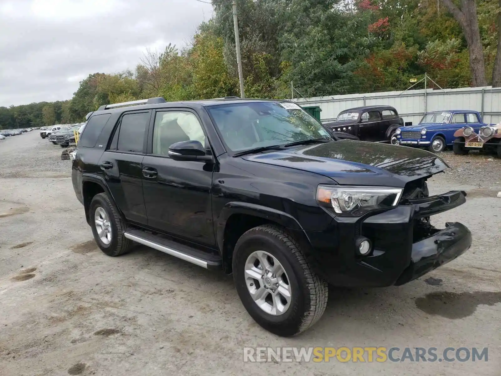 1 Photograph of a damaged car JTEBU5JR4L5786704 TOYOTA 4RUNNER 2020