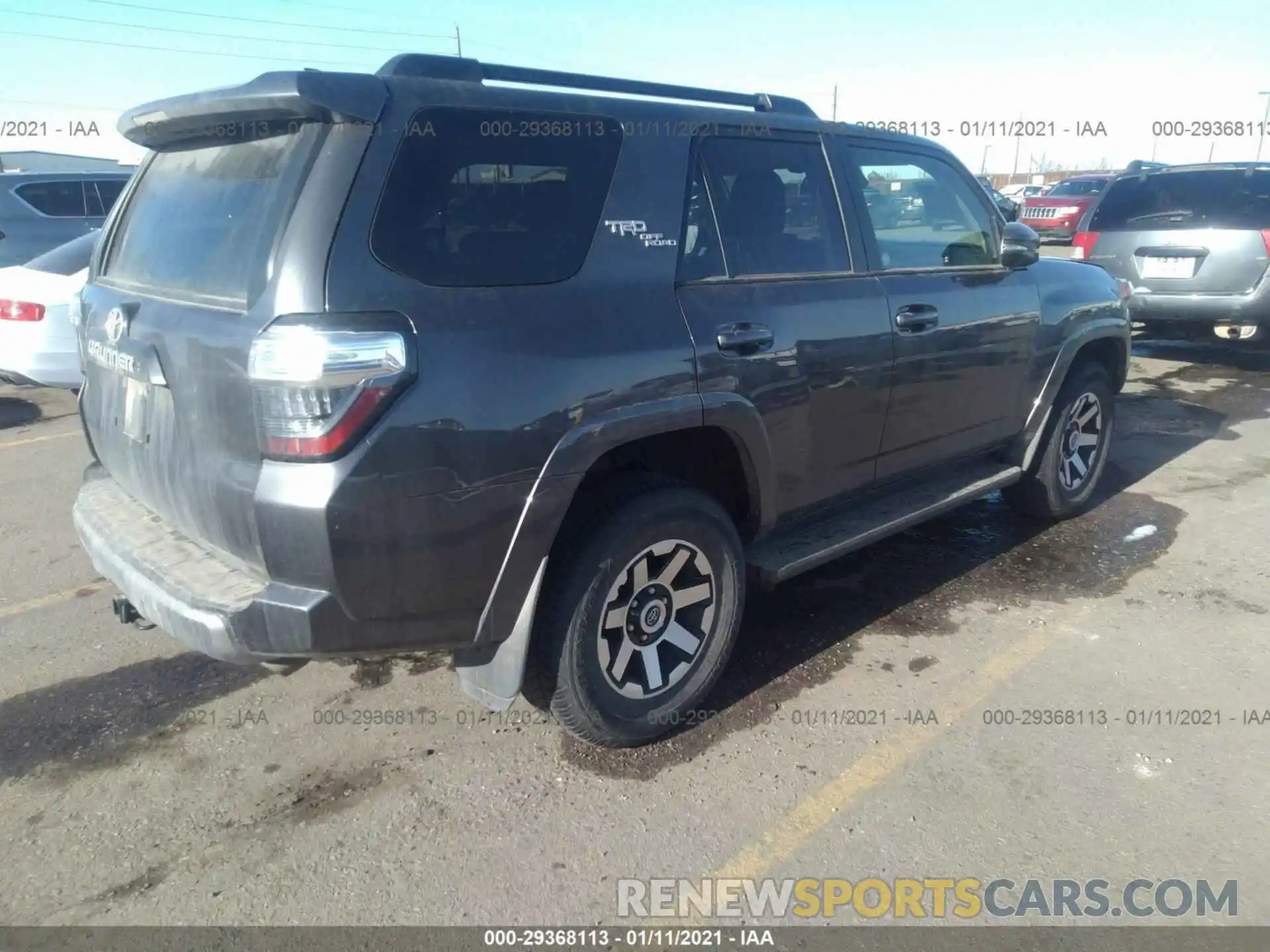 4 Photograph of a damaged car JTEBU5JR4L5789361 TOYOTA 4RUNNER 2020