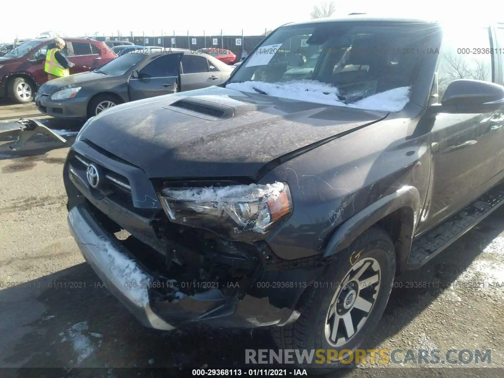 6 Photograph of a damaged car JTEBU5JR4L5789361 TOYOTA 4RUNNER 2020