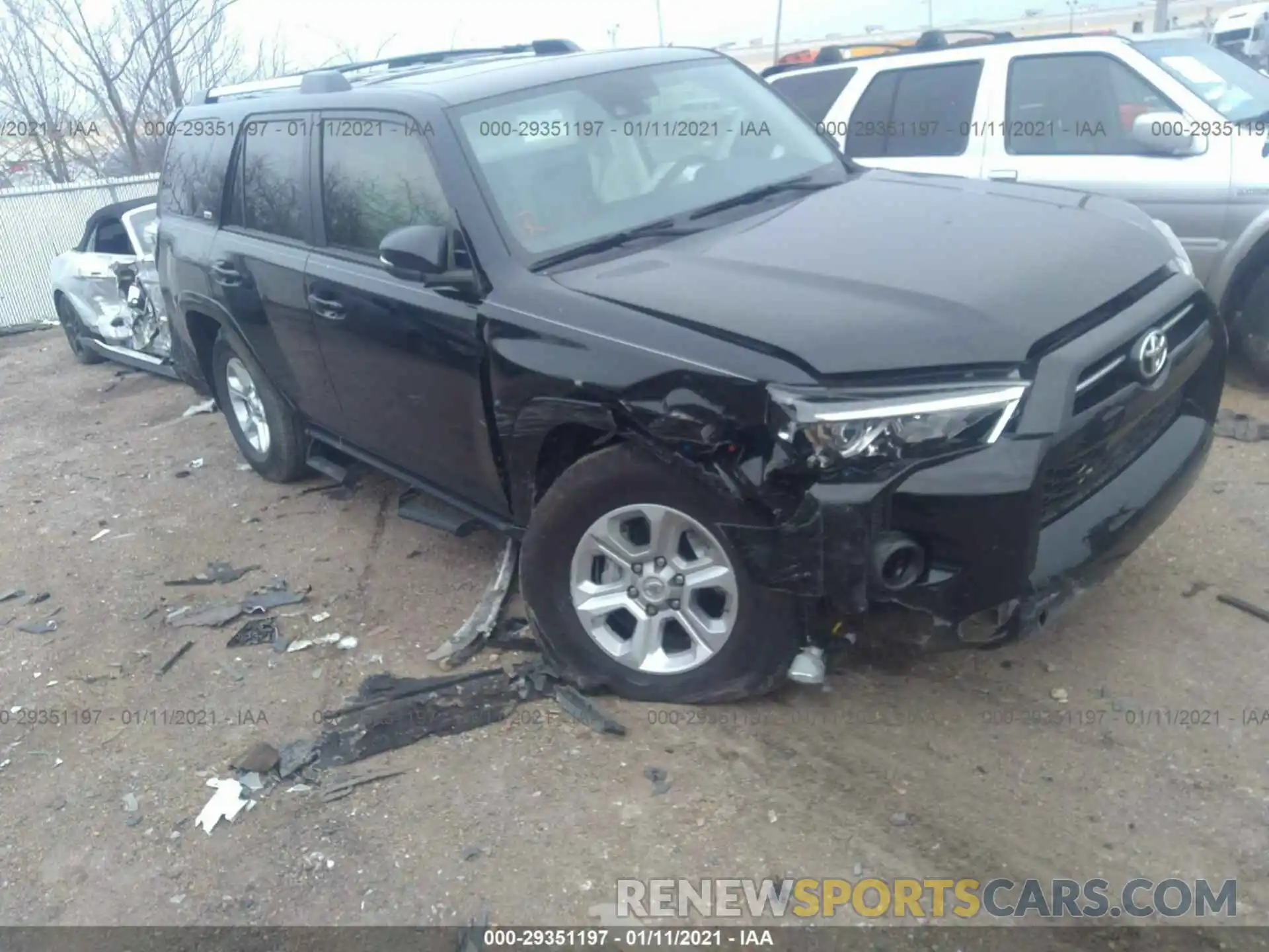 1 Photograph of a damaged car JTEBU5JR4L5789733 TOYOTA 4RUNNER 2020