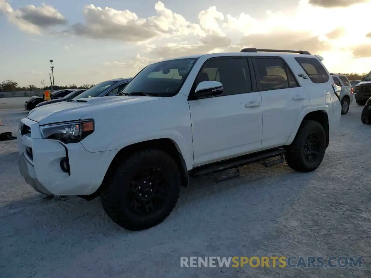 1 Photograph of a damaged car JTEBU5JR4L5791465 TOYOTA 4RUNNER 2020