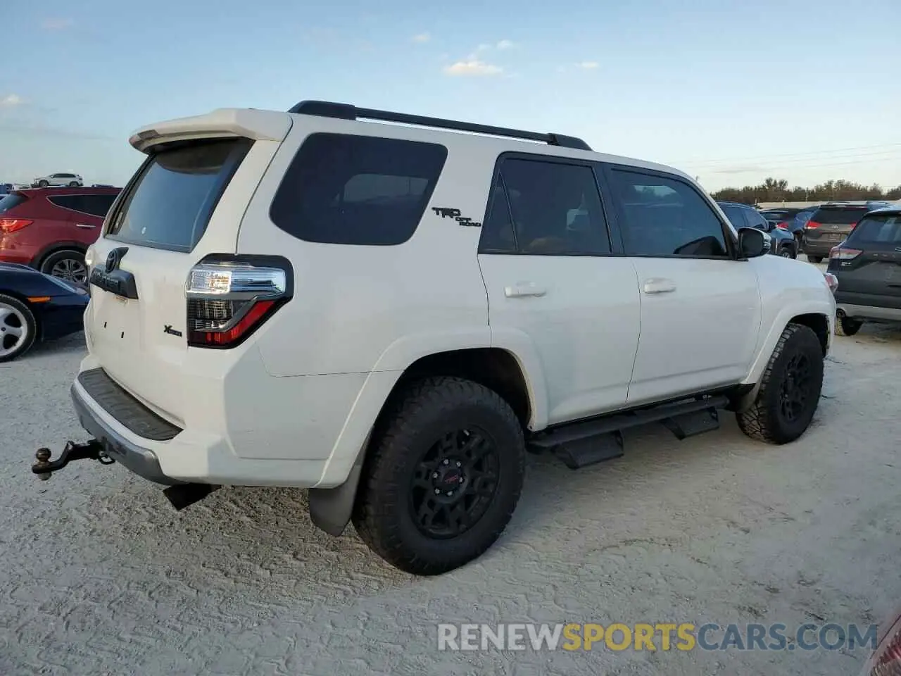 3 Photograph of a damaged car JTEBU5JR4L5791465 TOYOTA 4RUNNER 2020