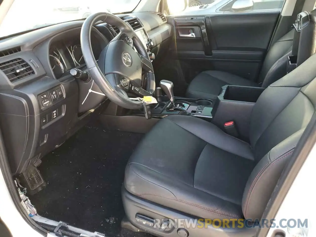 7 Photograph of a damaged car JTEBU5JR4L5791465 TOYOTA 4RUNNER 2020