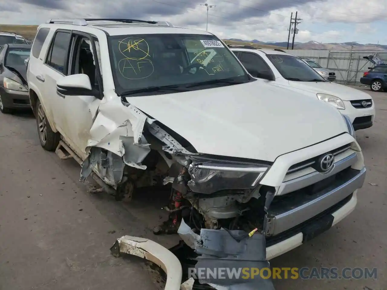 1 Photograph of a damaged car JTEBU5JR4L5799906 TOYOTA 4RUNNER 2020